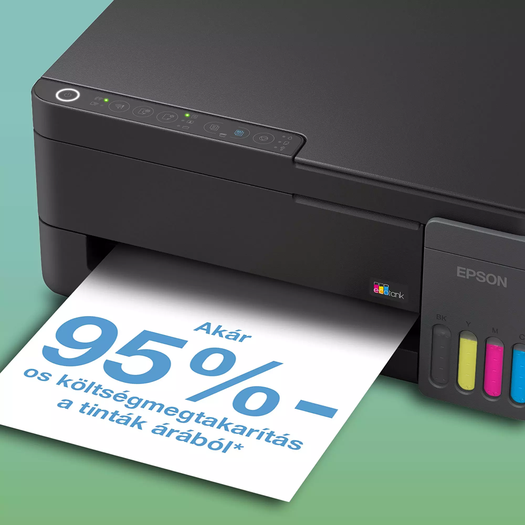 Epson EcoTank nyomtató papírt nyomtat 95% tintaköltség-megtakarításról szóló magyar szöveggel.