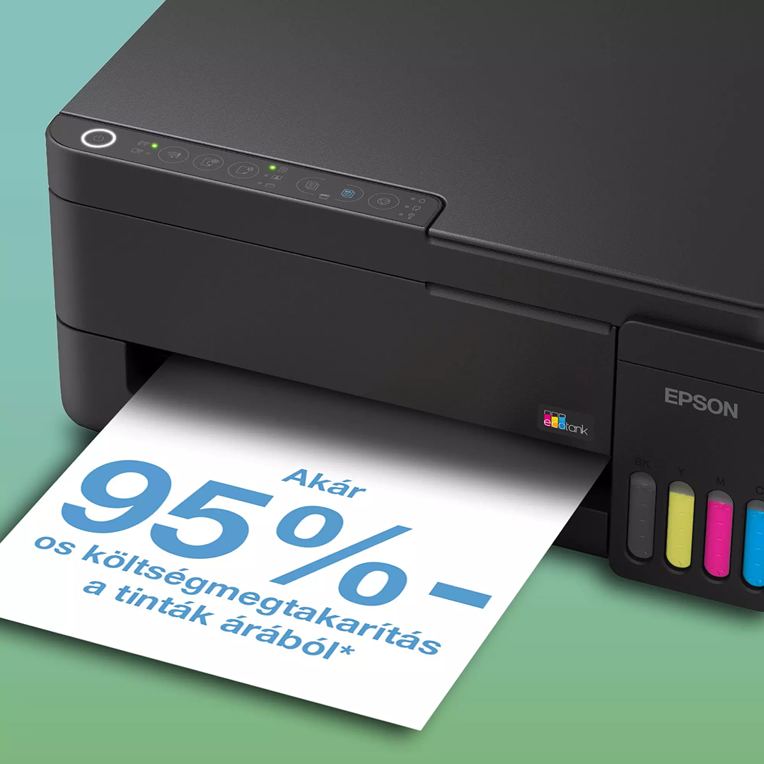 Egy fekete Epson EcoTank nyomtató papírt nyomtat kék magyar nyelvű felirattal.
