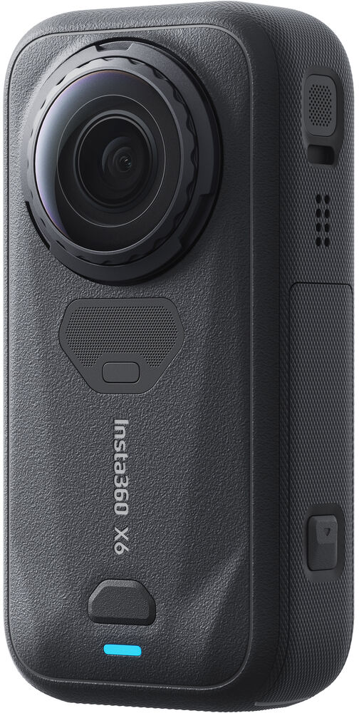Fekete, függőleges Insta360 X6 akciókamera nagy lencsével és texturált házzal semleges szürke háttéren.