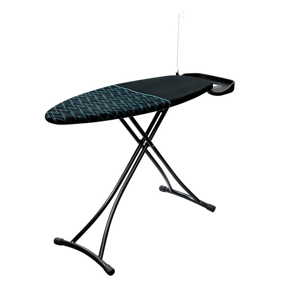 Tabla de planchar negra con funda de patrón azul y negro y estructura de metal.