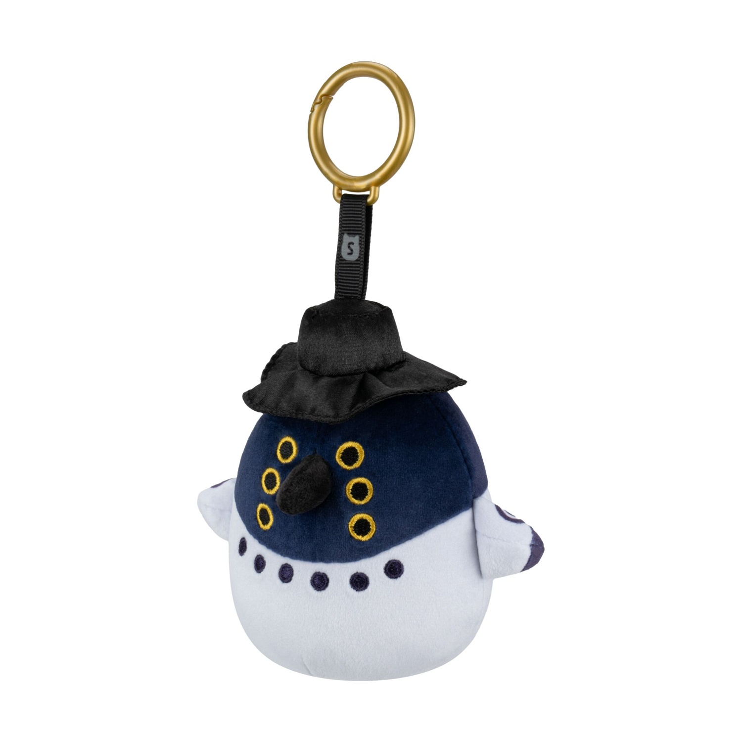 Un piccolo peluche a forma di pupazzo di neve con corpo blu, cappello nero e anello dorato, su sfondo bianco.