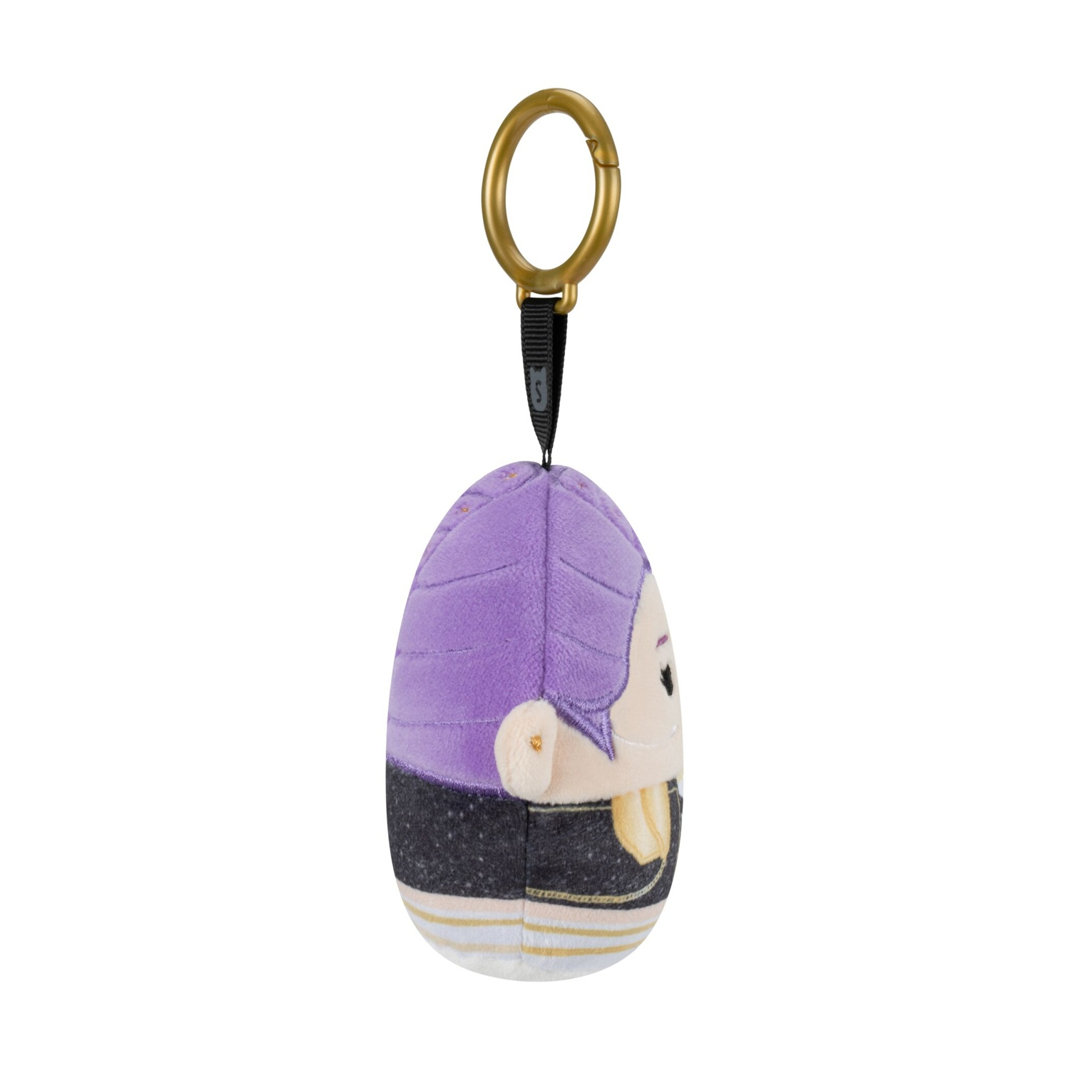 Portachiavi di peluche a forma di uovo con capelli viola e anello dorato su sfondo bianco.