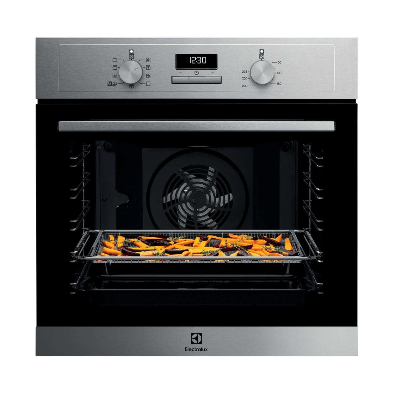 Un forno da incasso Electrolux argentato con vetro nero e una teglia di verdure all'interno illuminato.