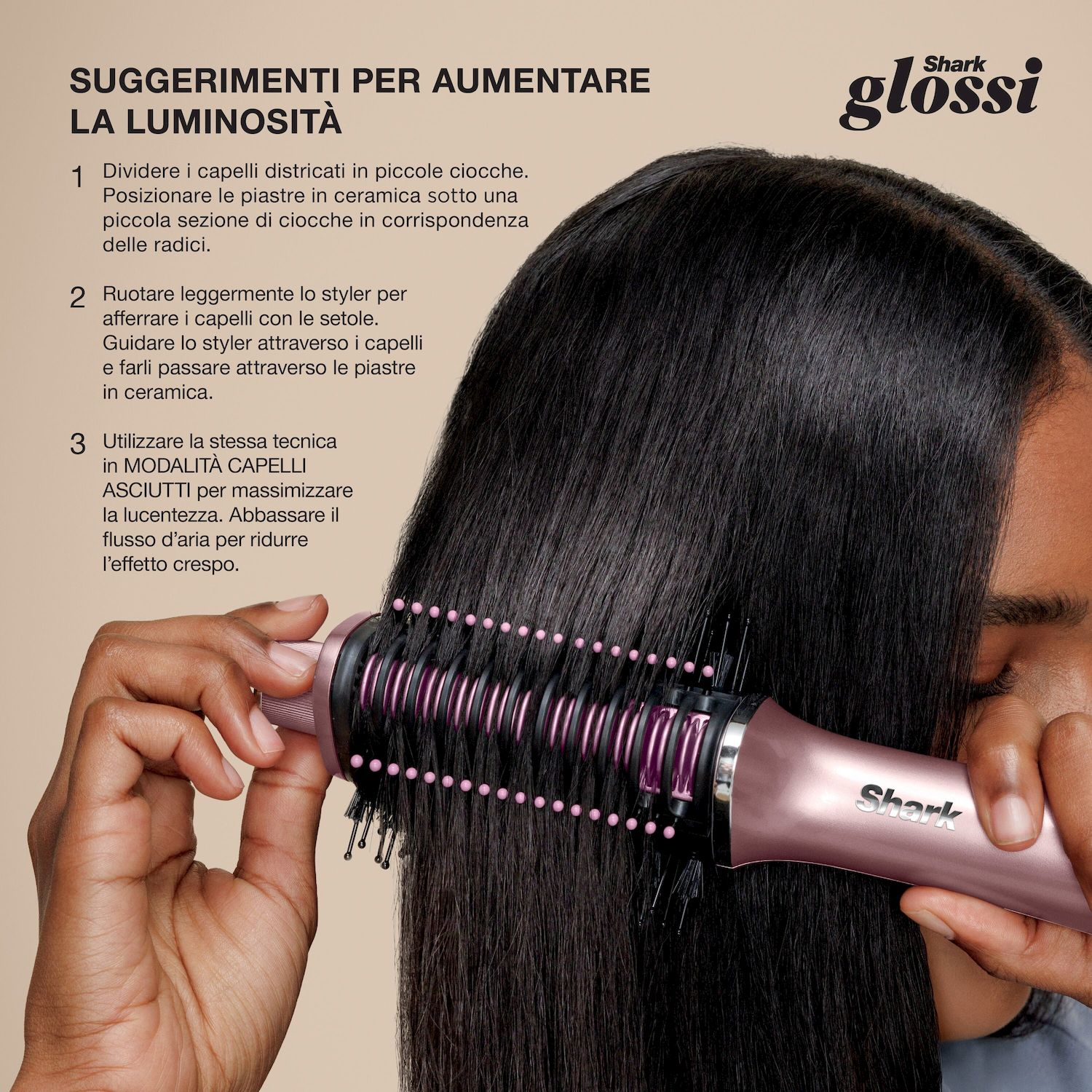 Una persona usa una spazzola per capelli Shark rosa per acconciare capelli neri lisci, con istruzioni in italiano.