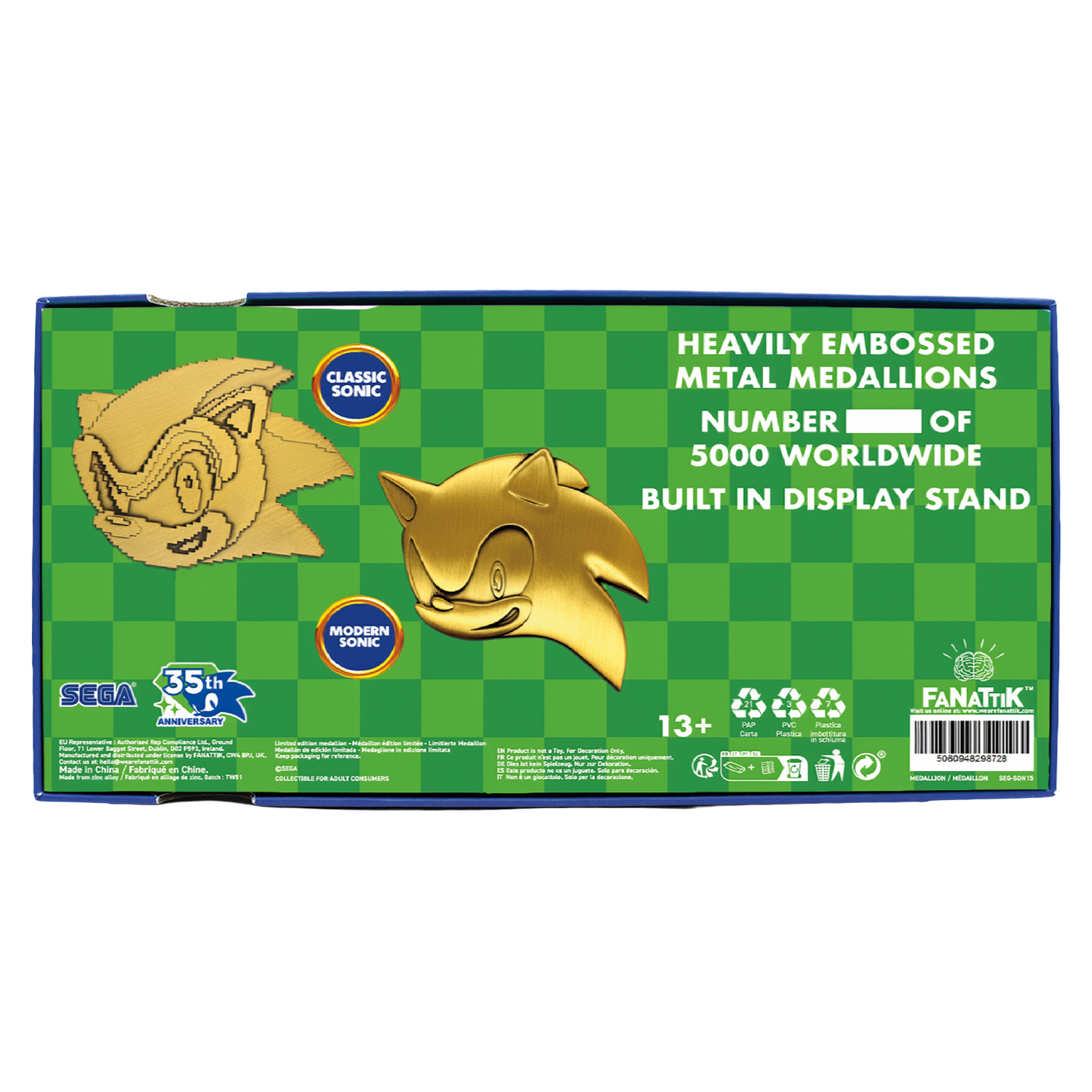 Caja para medallones metálicos de Sonic con diseños clásico y moderno sobre fondo de tablero verde.