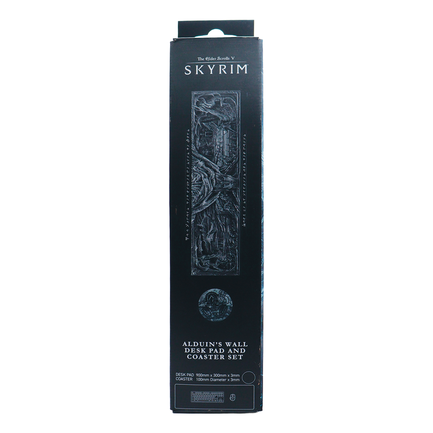 Una caja negra del set de alfombrilla y posavasos Skyrim Alduin's Wall sobre fondo negro.