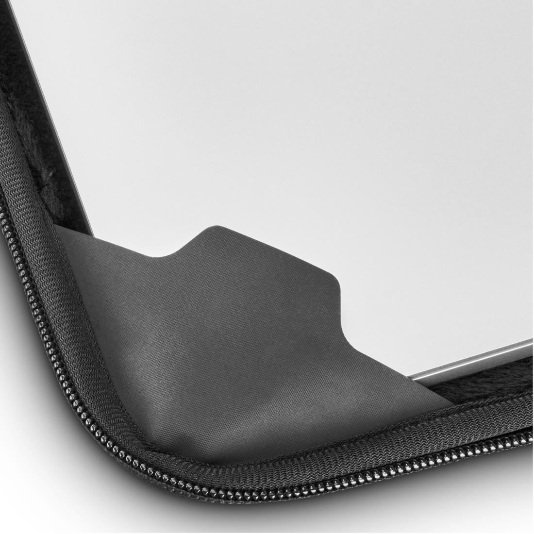 Nahaufnahme einer schwarzen Laptoptasche mit Reißverschluss und integriertem Eckschutz für das Gerät.