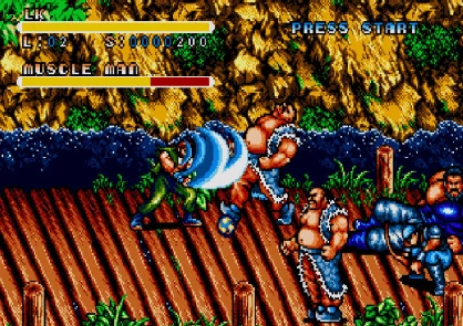 Una scena di gioco di combattimento pixelata che mostra personaggi su un molo.