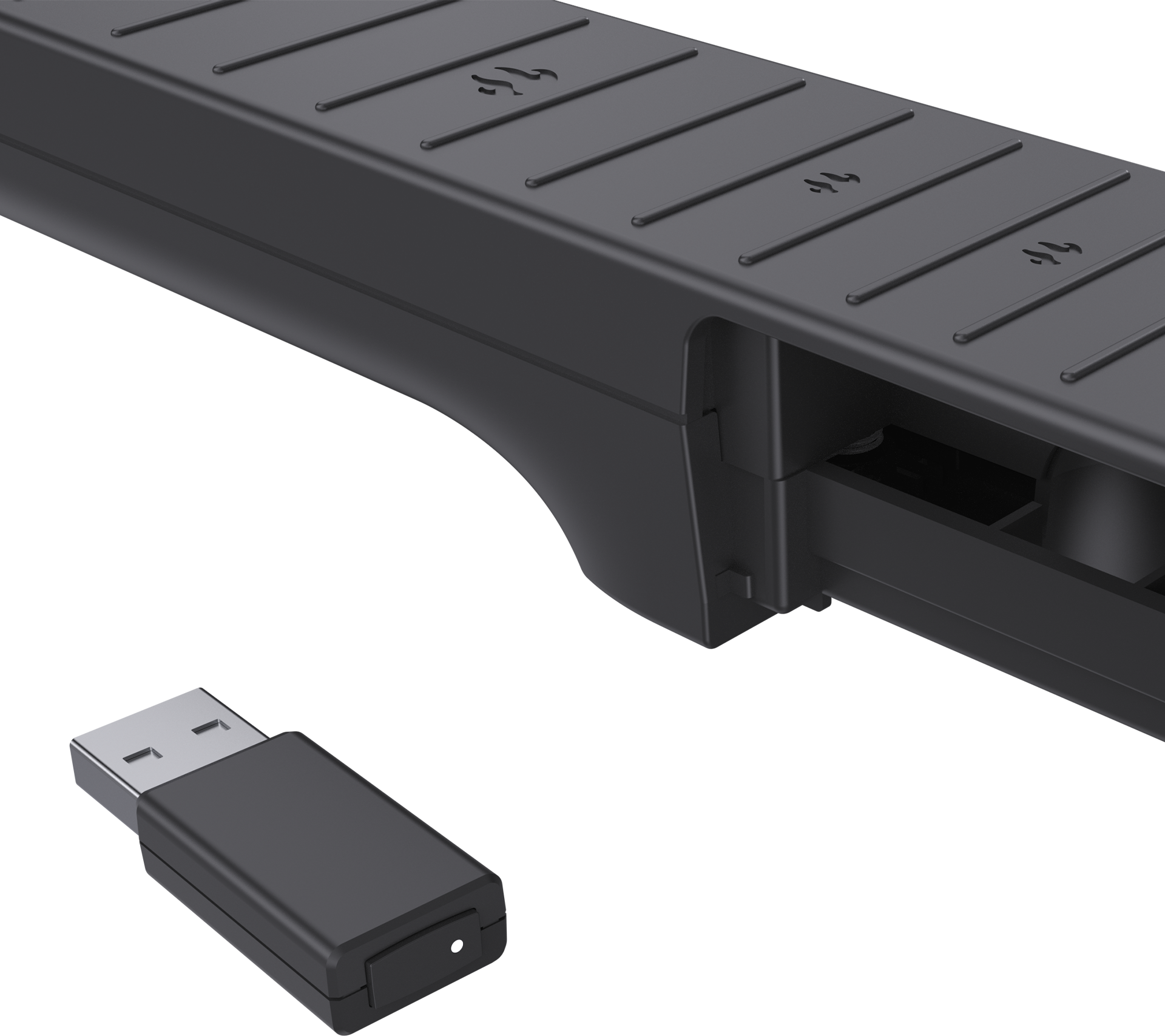 Ein schwarzes USB-Gerät liegt vor einer langen dunklen Halterung auf schwarzem Grund.