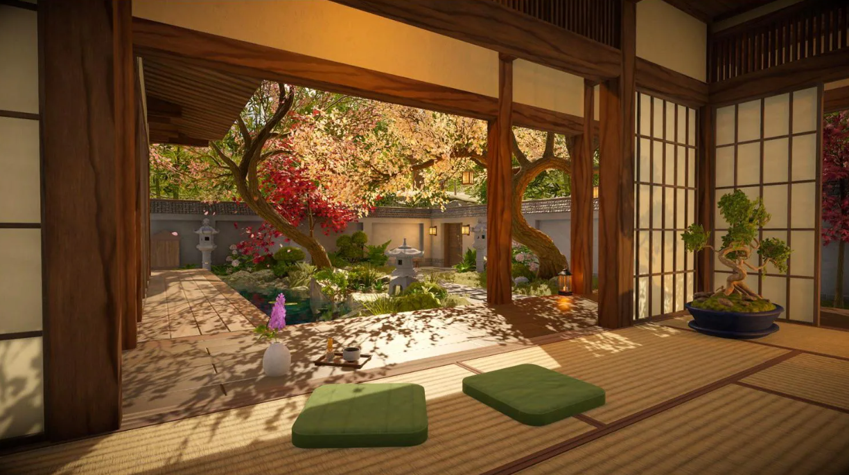 Ein traditioneller japanischer Raum mit Tatami-Matten und Blick auf einen sonnigen Garten mit Bonsai-Baum.
