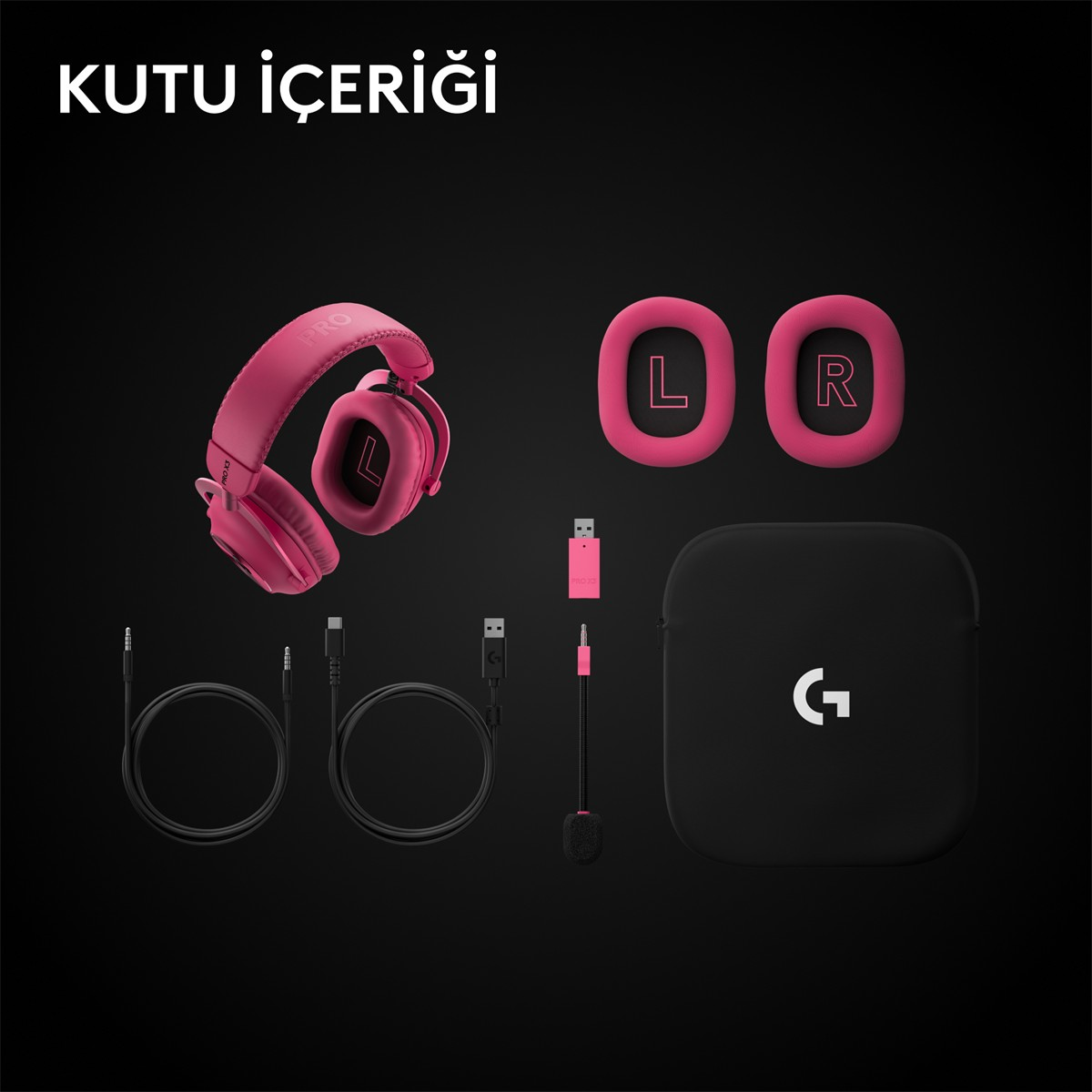 Siyah zemin üzerinde pembe oyuncu kulaklığı, yedek kulak yastıkları, kablolar, mikrofon, USB adaptör ve siyah çanta.