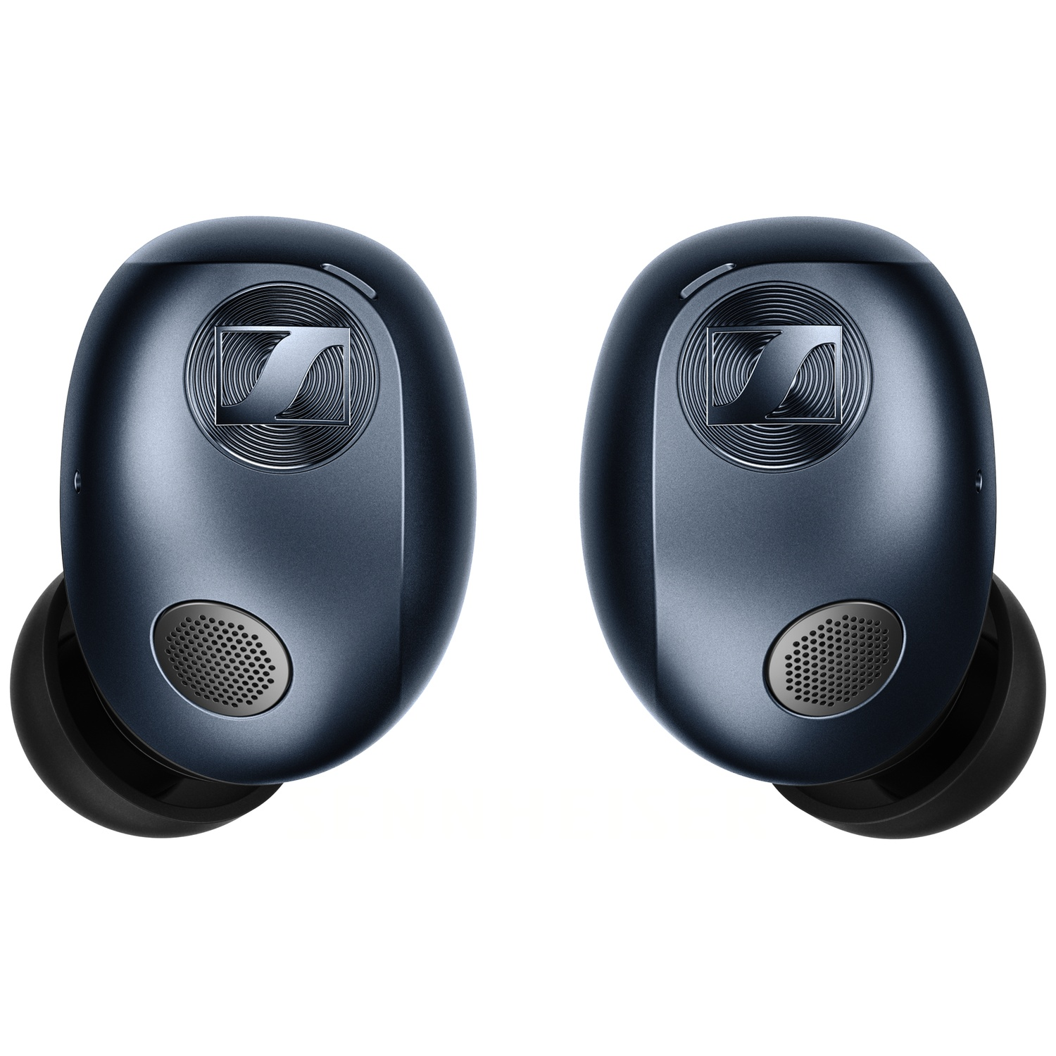 Deux écouteurs sans fil bleus avec le logo Sennheiser et des embouts en silicone noir sur fond blanc.