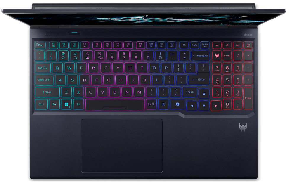 Laptop billentyűzet színes RGB háttérvilágítással, számbillentyűzettel és érintőpaddal egy sötét vázon.
