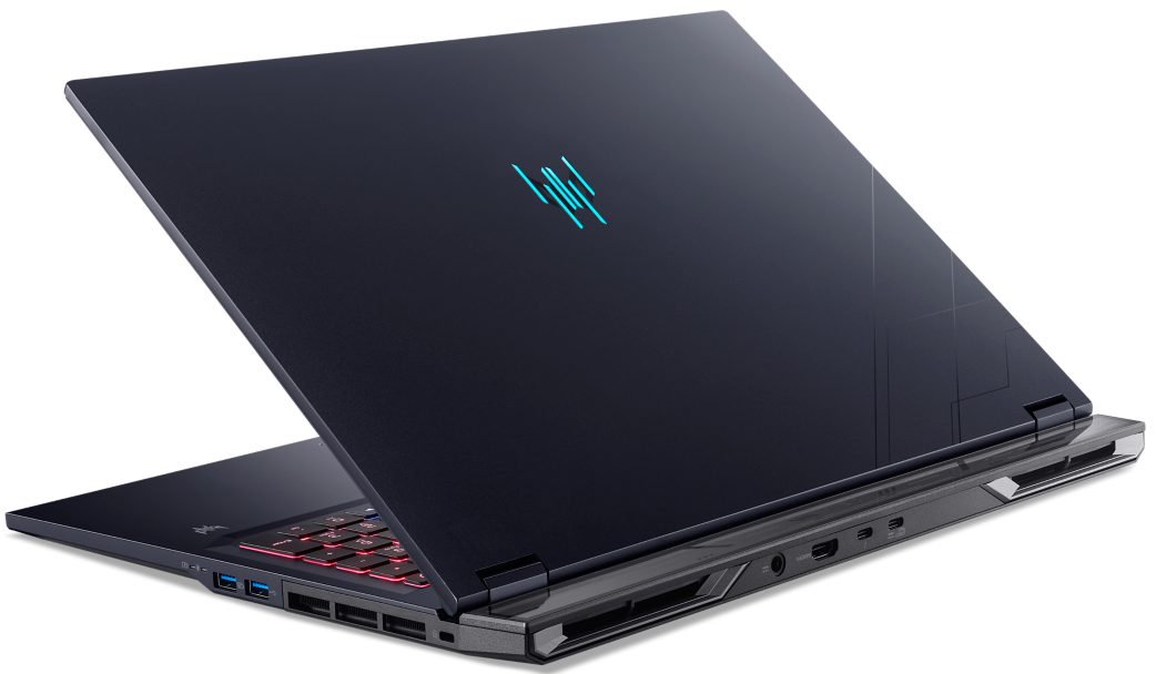 Sötét gamer laptop világító logóval és piros billentyűzet-háttérvilágítással, hátulról.