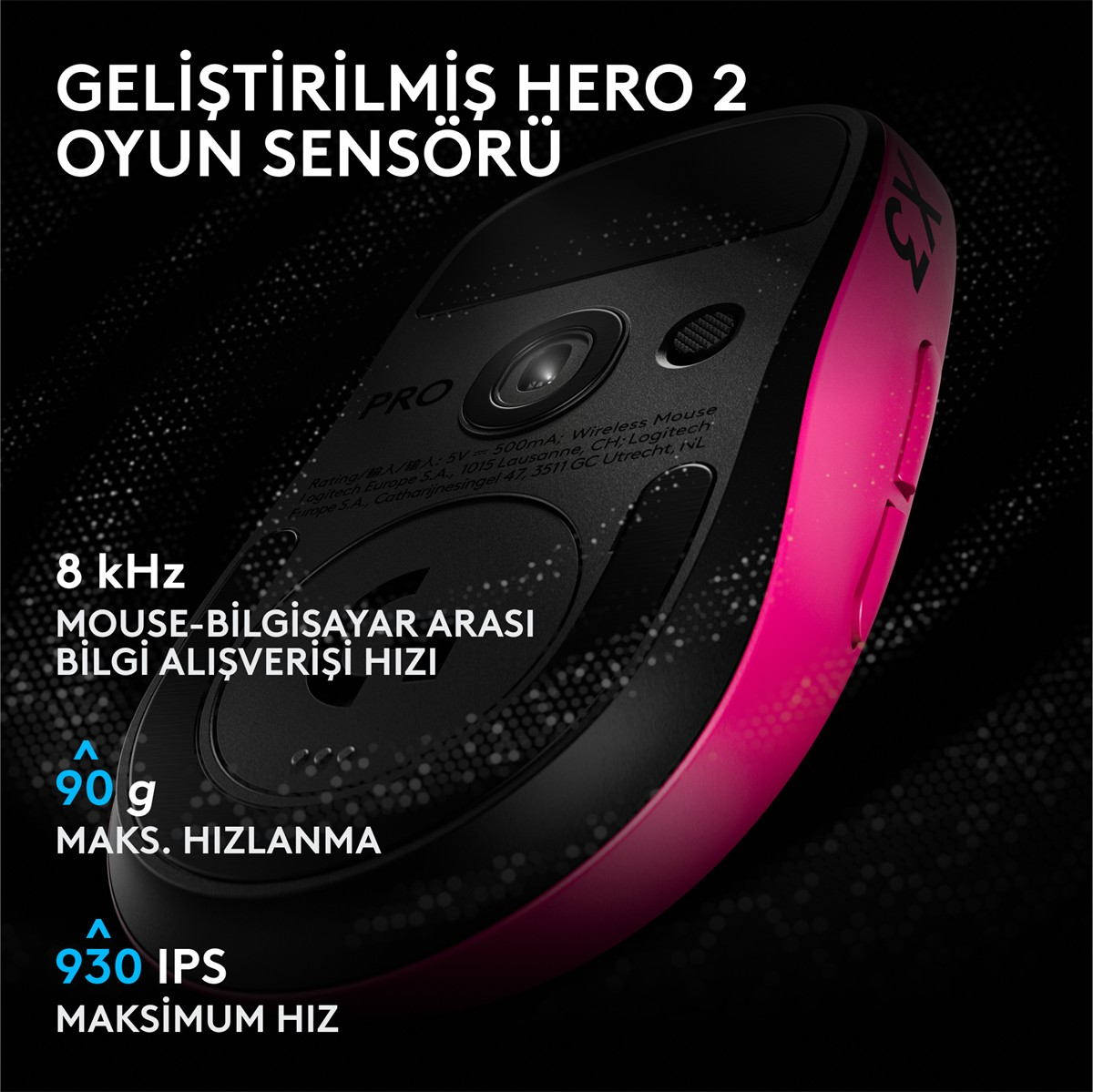 Siyah ve pembe kablosuz oyuncu faresinin alt kısmı, teknik özellikler ve sensör karanlık arka planda.