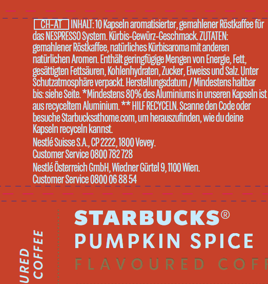 Rote Verpackung von Starbucks Pumpkin Spice Kaffee mit Text und Herstellerinformationen.