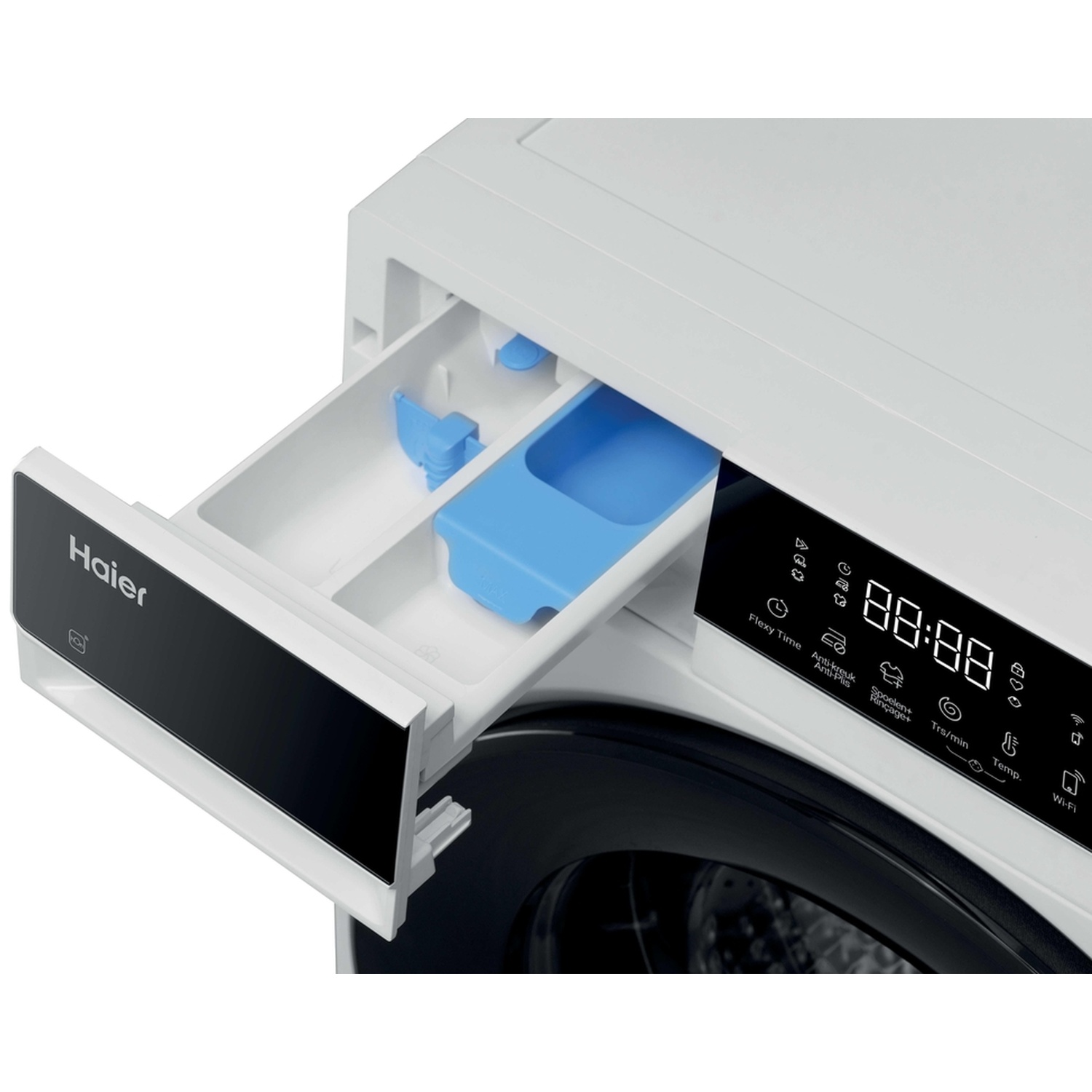 Een witte Haier-wasmachine met de blauw-witte zeepbak opengetrokken op het bedieningspaneel.