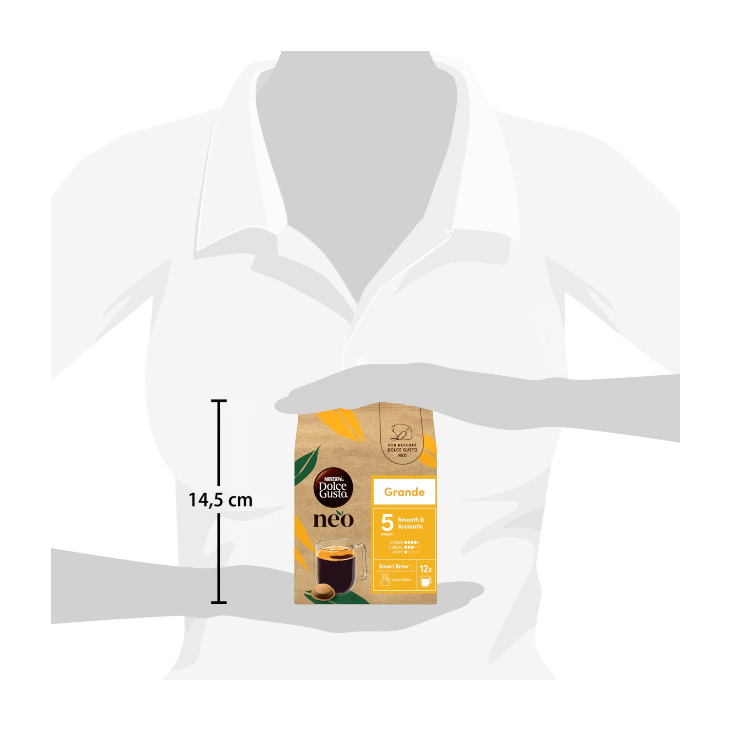 Una mano regge una confezione di capsule di caffè Nescafé Dolce Gusto Neo alta 14,5 cm.