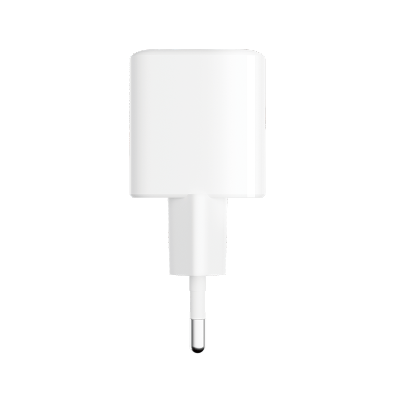 Siyah arka plan üzerinde beyaz bir USB şarj cihazı.