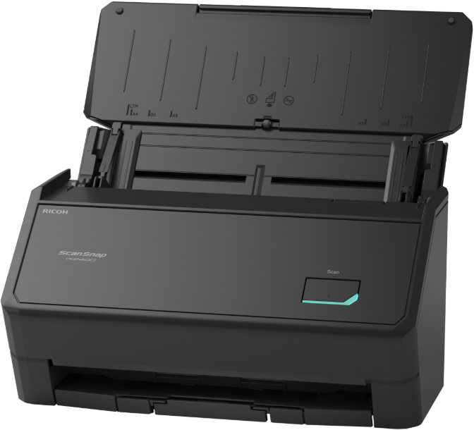 Fekete színű Ricoh ScanSnap dokumentumszkenner nyitott papírtálcával és zöld scan gombbal.