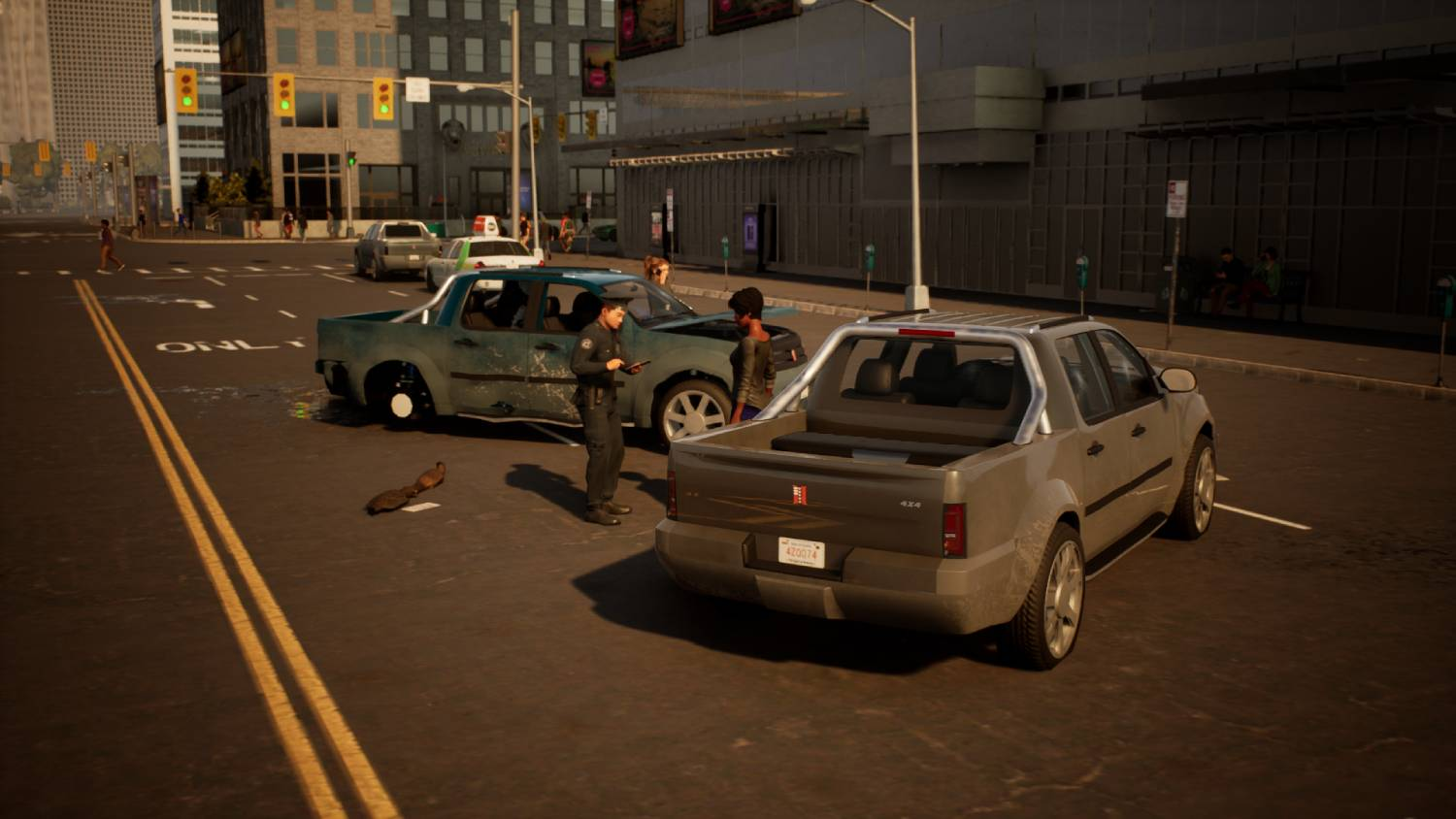 Un oficial de policía habla con un conductor en una calle junto a dos camionetas dañadas.