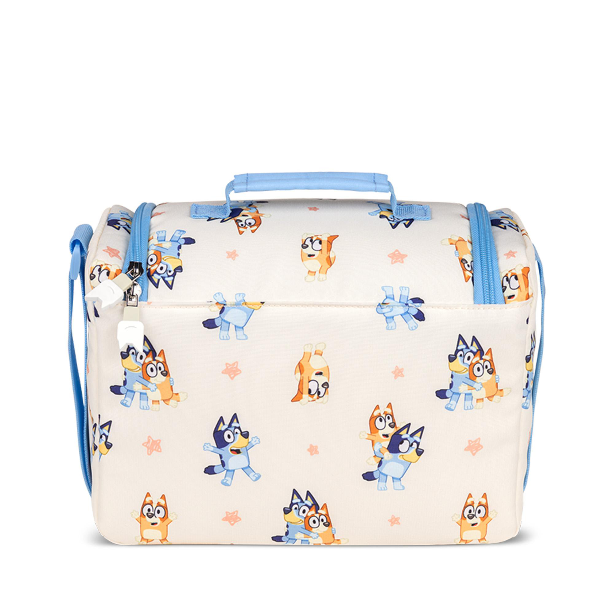 Eine beigefarbene Lunchtasche mit blauem Rand und Henkeln, verziert mit Bluey- und Bingo-Figuren sowie rosa Sternen.