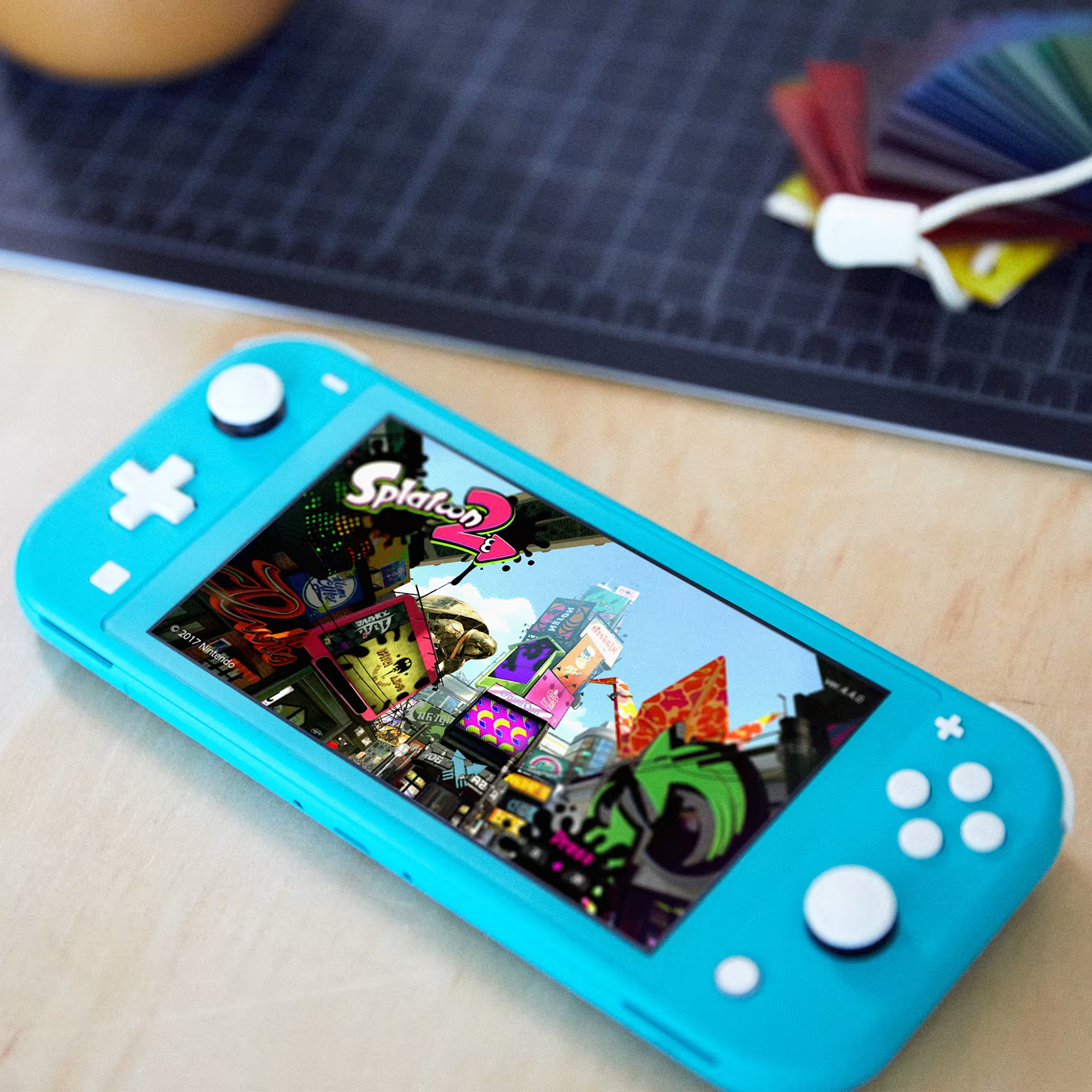 NINTENDO Switch Lite + Tomodachi Life: Wo Träume wahr werden Bundle Spielekonsole