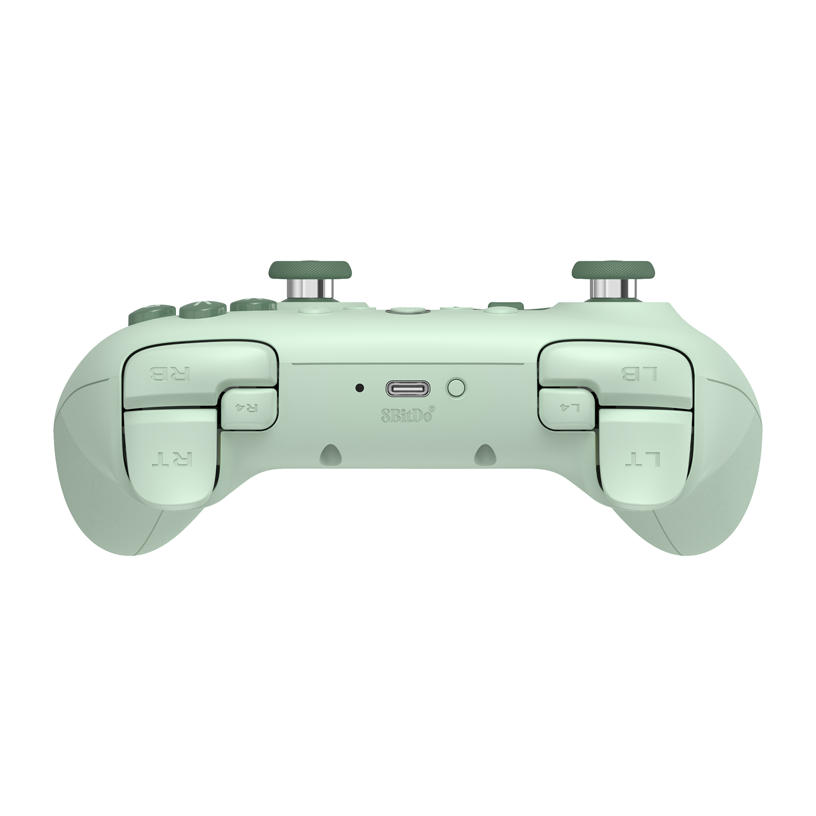 Omuz düğmeleri, joystickler ve USB-C bağlantı noktasına sahip açık yeşil 8BitDo oyun kontrolcüsünün alt görünümü.