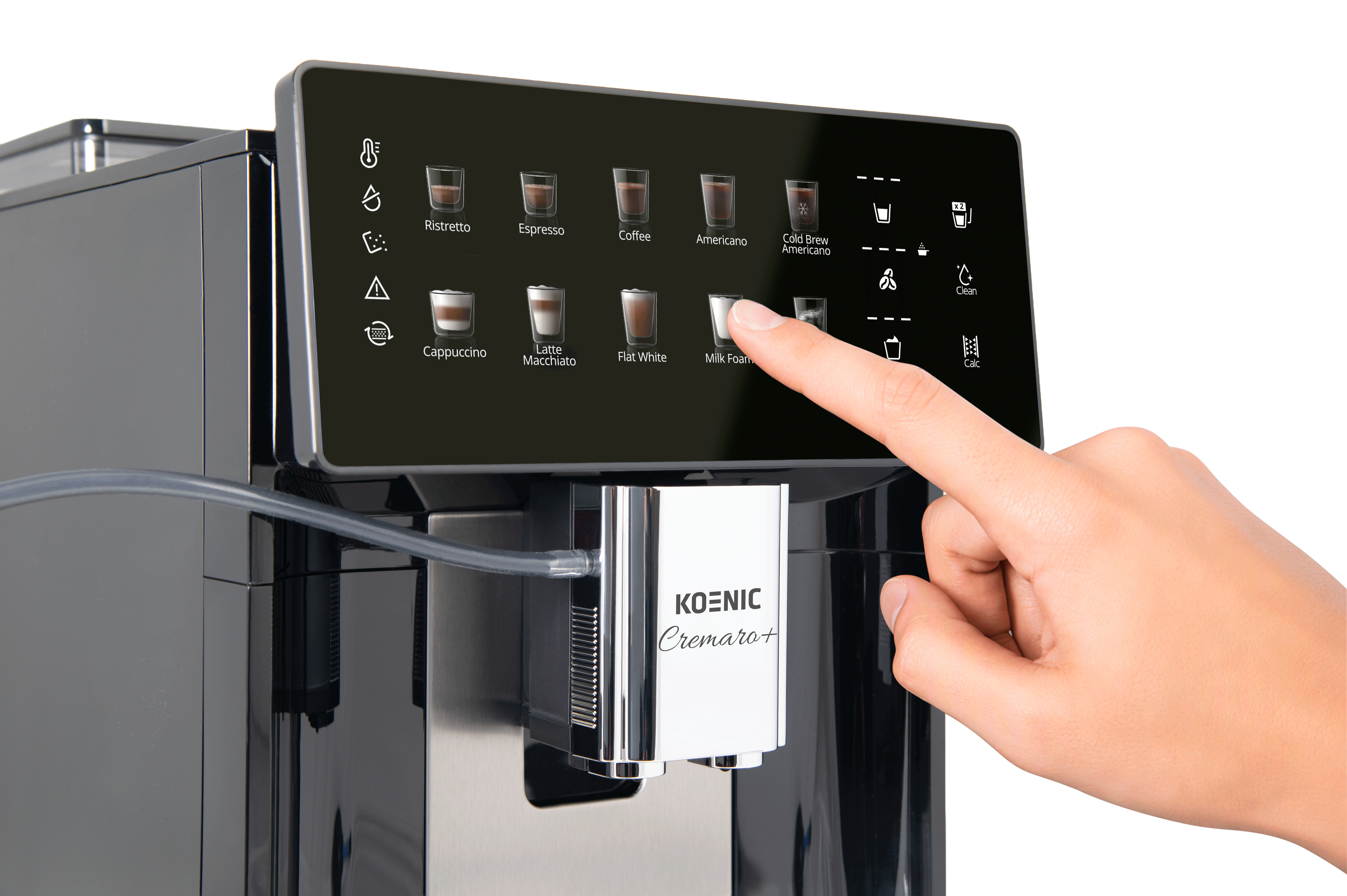 Eine Hand tippt auf den Touchscreen einer Koenic-Kaffeemaschine, um Milchkaffee auszuwählen.