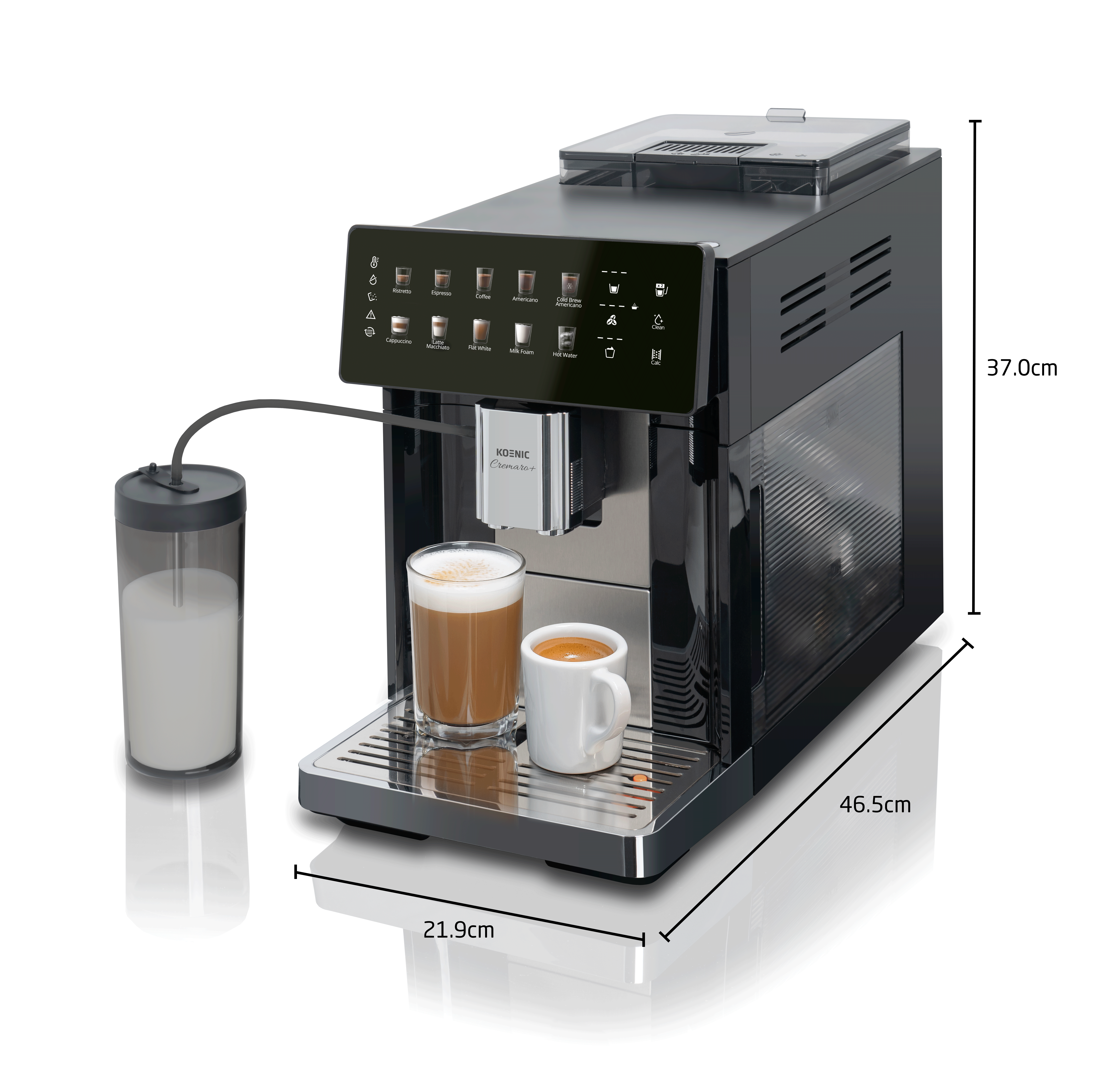 Schwarze Koenic Kaffeemaschine mit Milchbehälter, Glastasse und Espressotasse auf einem Sockel mit Bemaßungen.