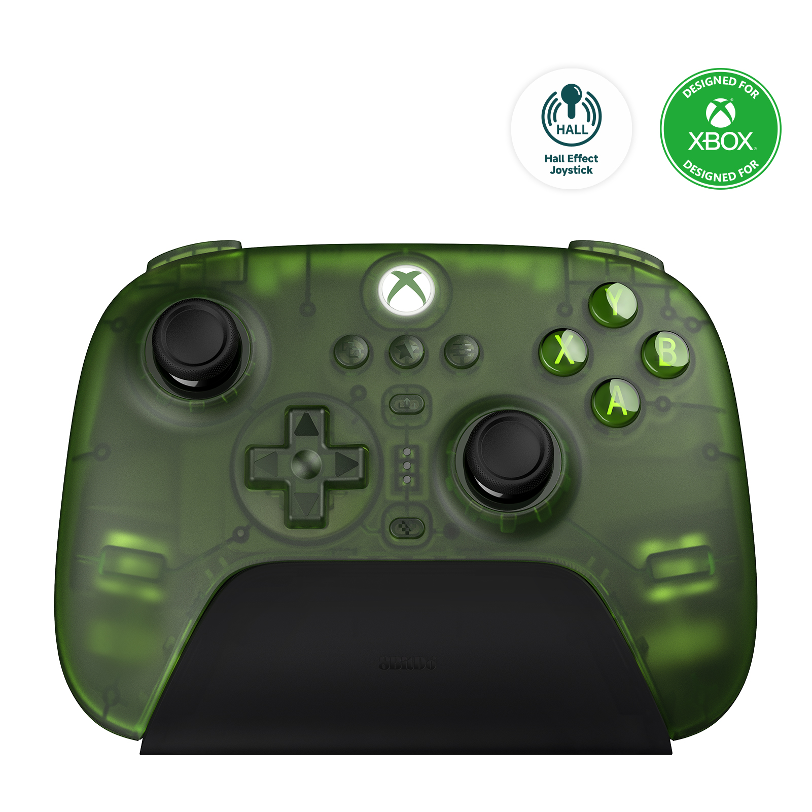 Hall Etkisi kumanda koluna ve Xbox logosuna sahip siyah stant üzerindeki şeffaf yeşil Xbox kontrolcüsü.