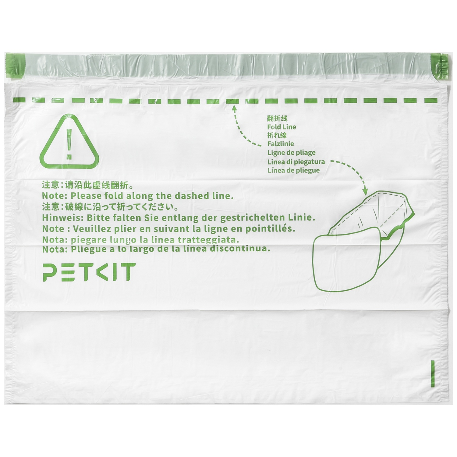 Sac poubelle en plastique blanc avec des instructions vertes et du texte de pliage en plusieurs langues.
