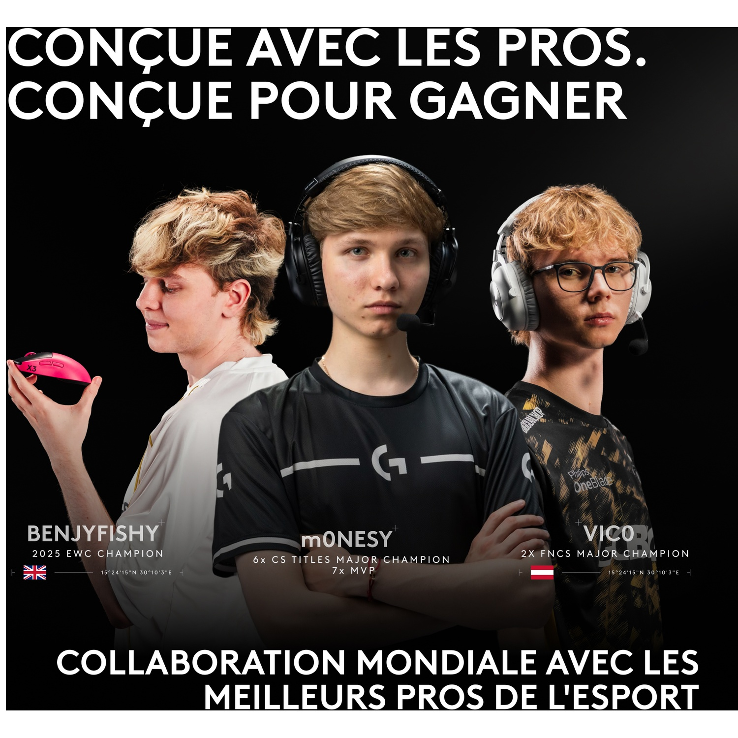 Trois champions d'esport avec équipement, texte en haut et en bas.
