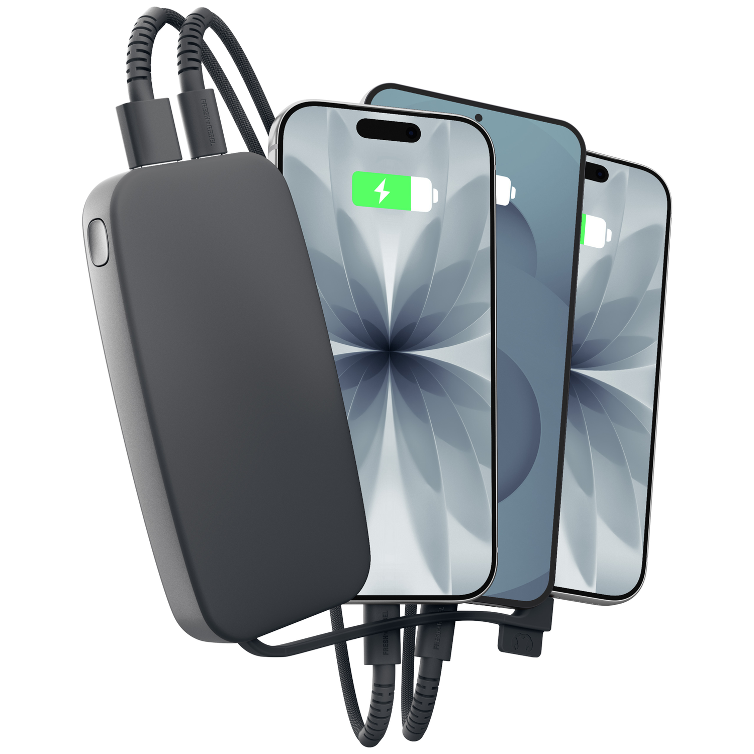 Une batterie externe grise charge trois smartphones connectés avec des câbles sur fond blanc.