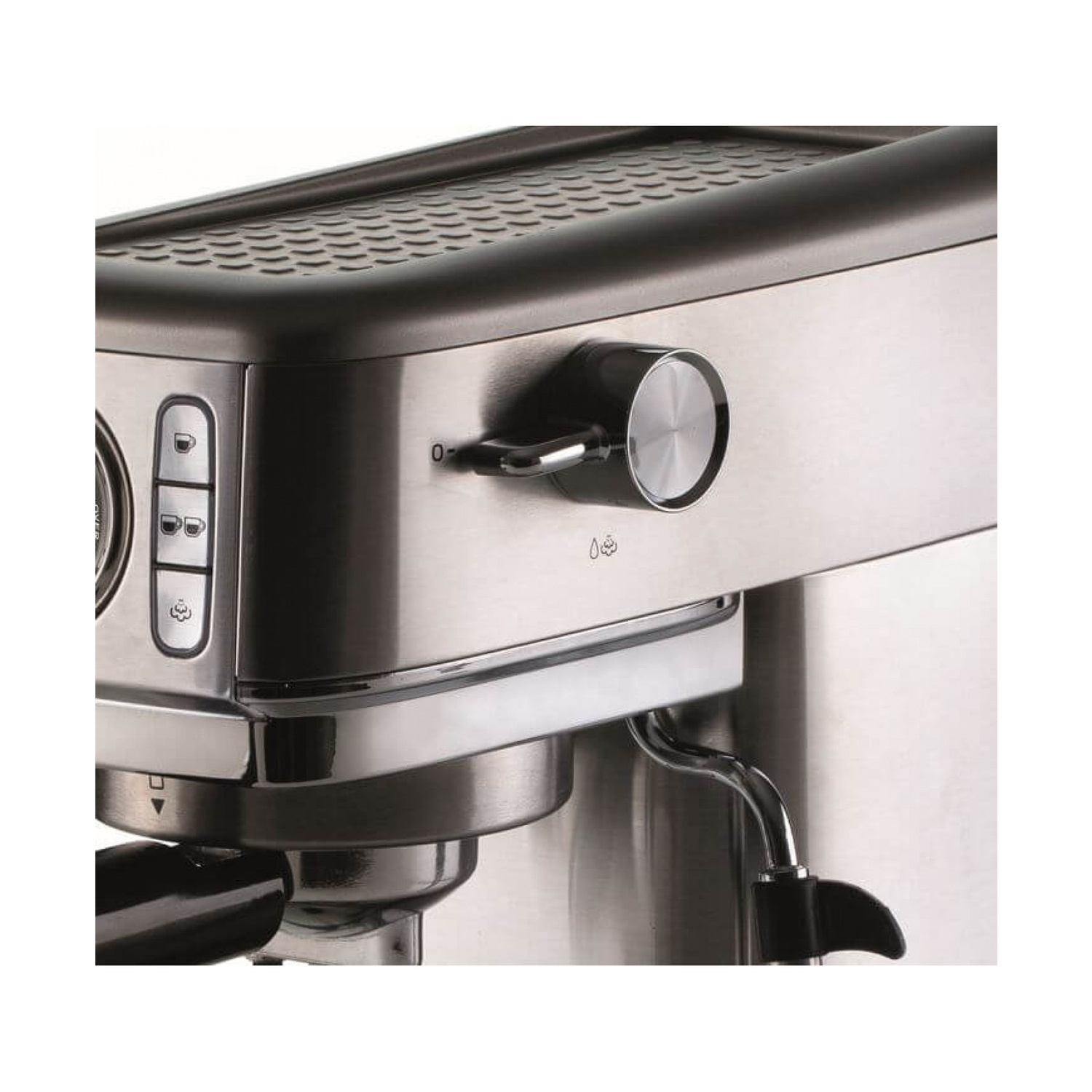Primo piano di una macchina per caffè espresso in acciaio inossidabile con pulsanti, manopola e portafiltro.