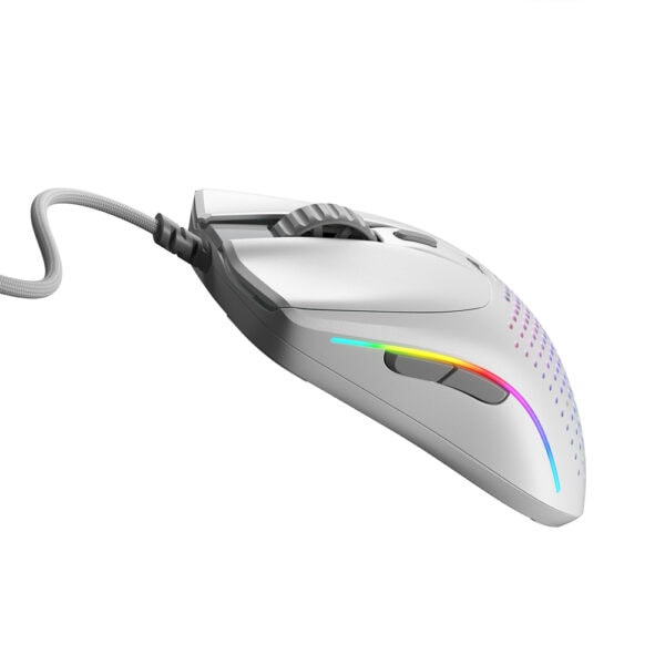 Beyaz arkaplanda RGB aydınlatmalı beyaz kablolu oyuncu faresi.