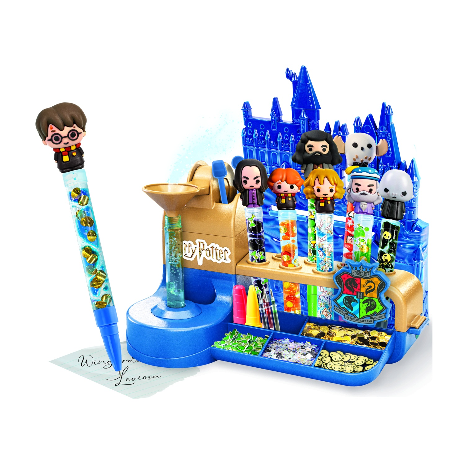 Set creativo di Harry Potter con sfondo del castello, penne e accessori.