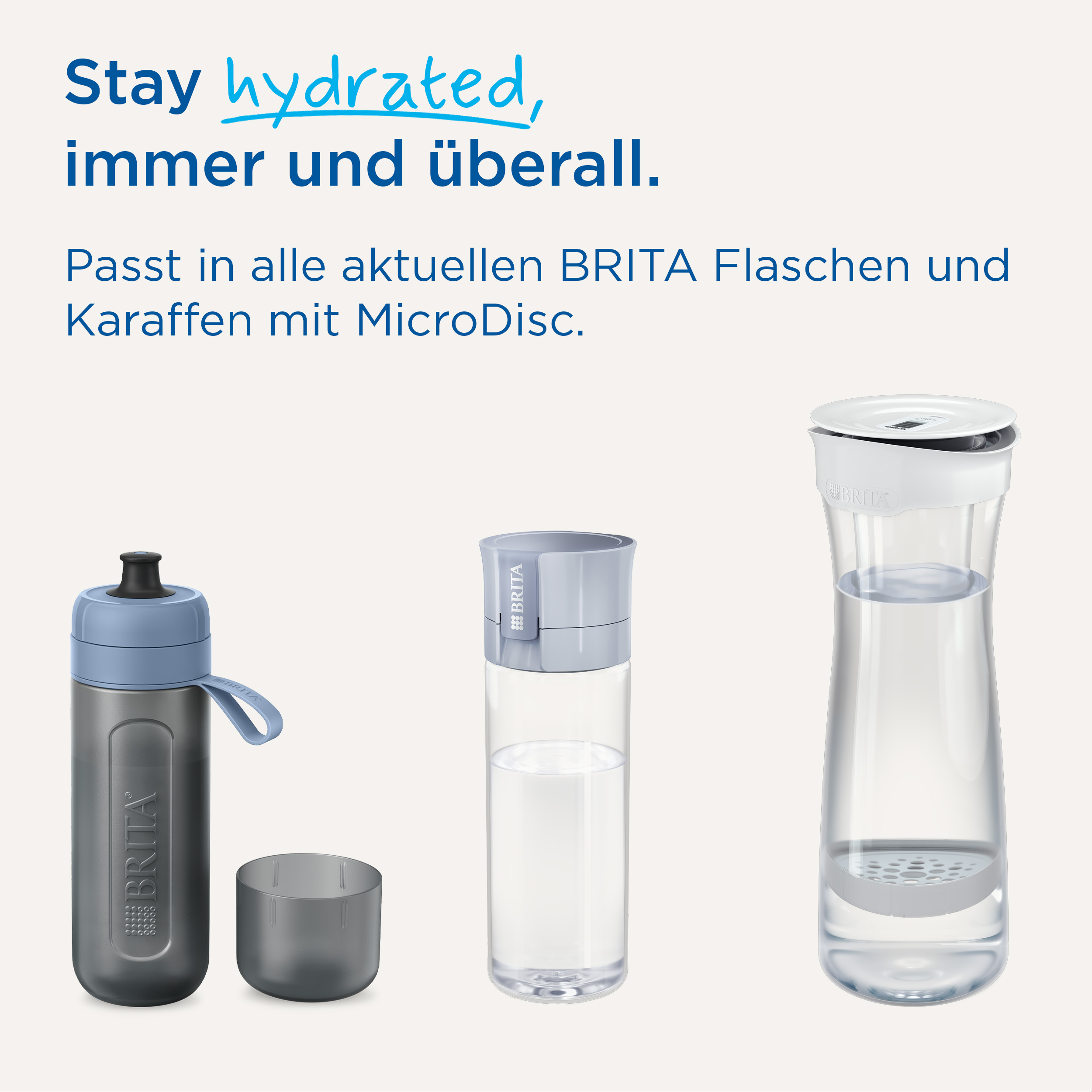 Werbebild für BRITA-Flaschen und Karaffen mit Werbetext oben und drei Produkten unten auf hellem Hintergrund.