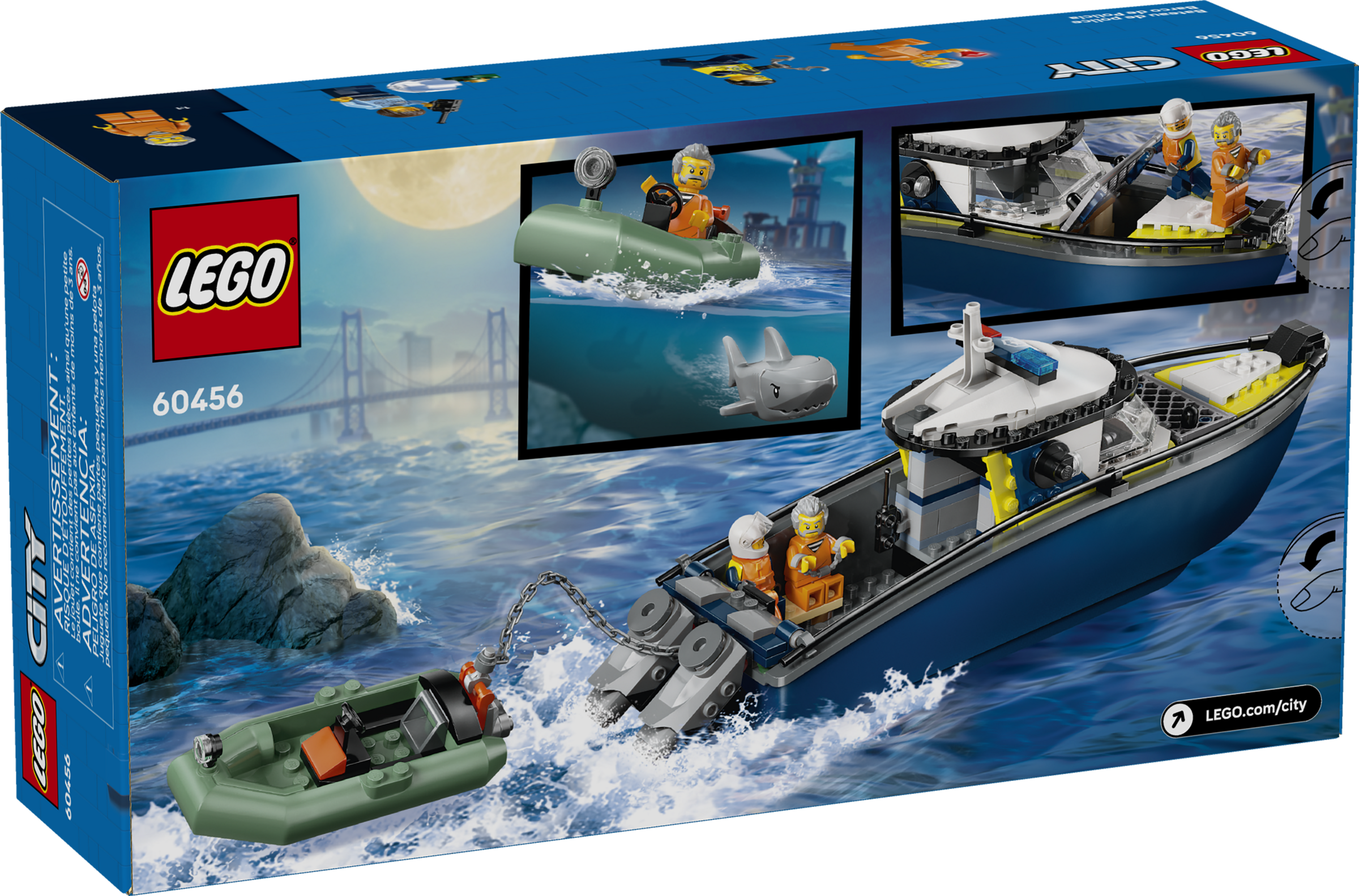 Lego City Polizeiboot Set mit kleinerem Beiboot, Hai und Minifiguren auf dem Wasser.