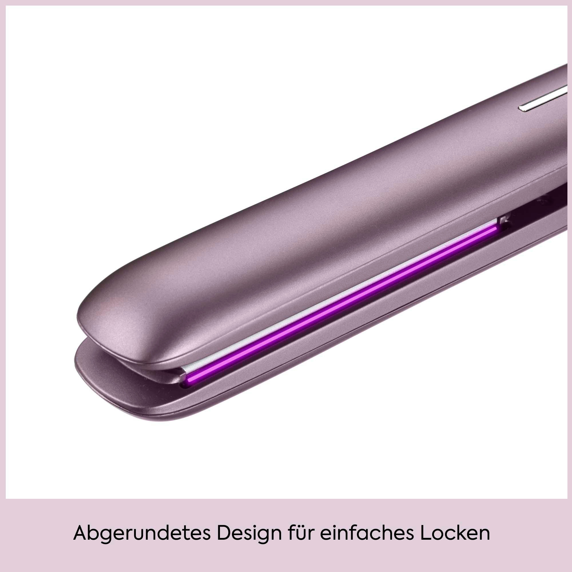 Glätteisen in metallic-violett mit leuchtend violettem Innenstreifen und abgerundetem Gehäuse.