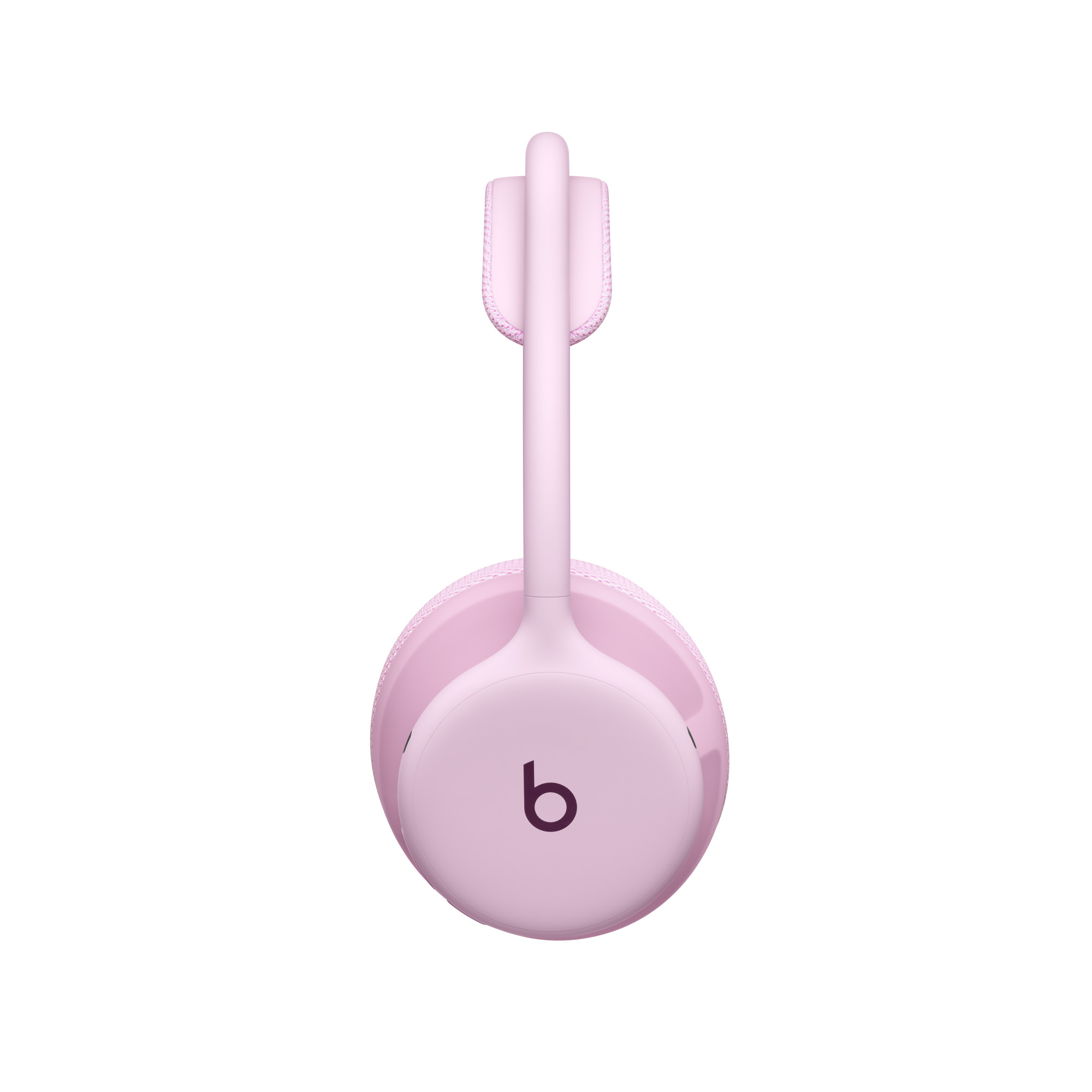 Beyaz arka planda yan tarafında Beats logosu bulunan pembe kulaküstü kulaklık.