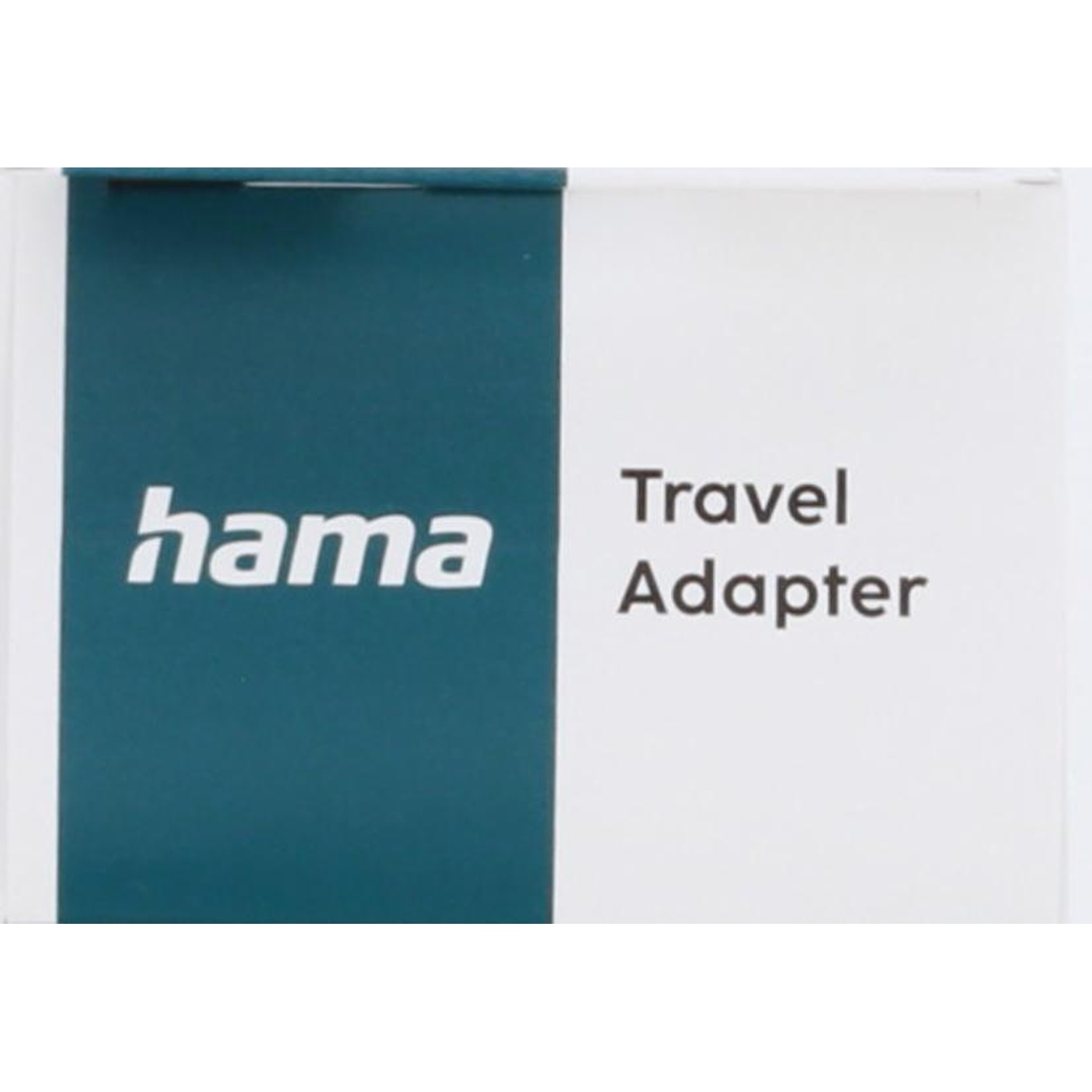 Witte en teal Hama reisadapter doos met tekst.