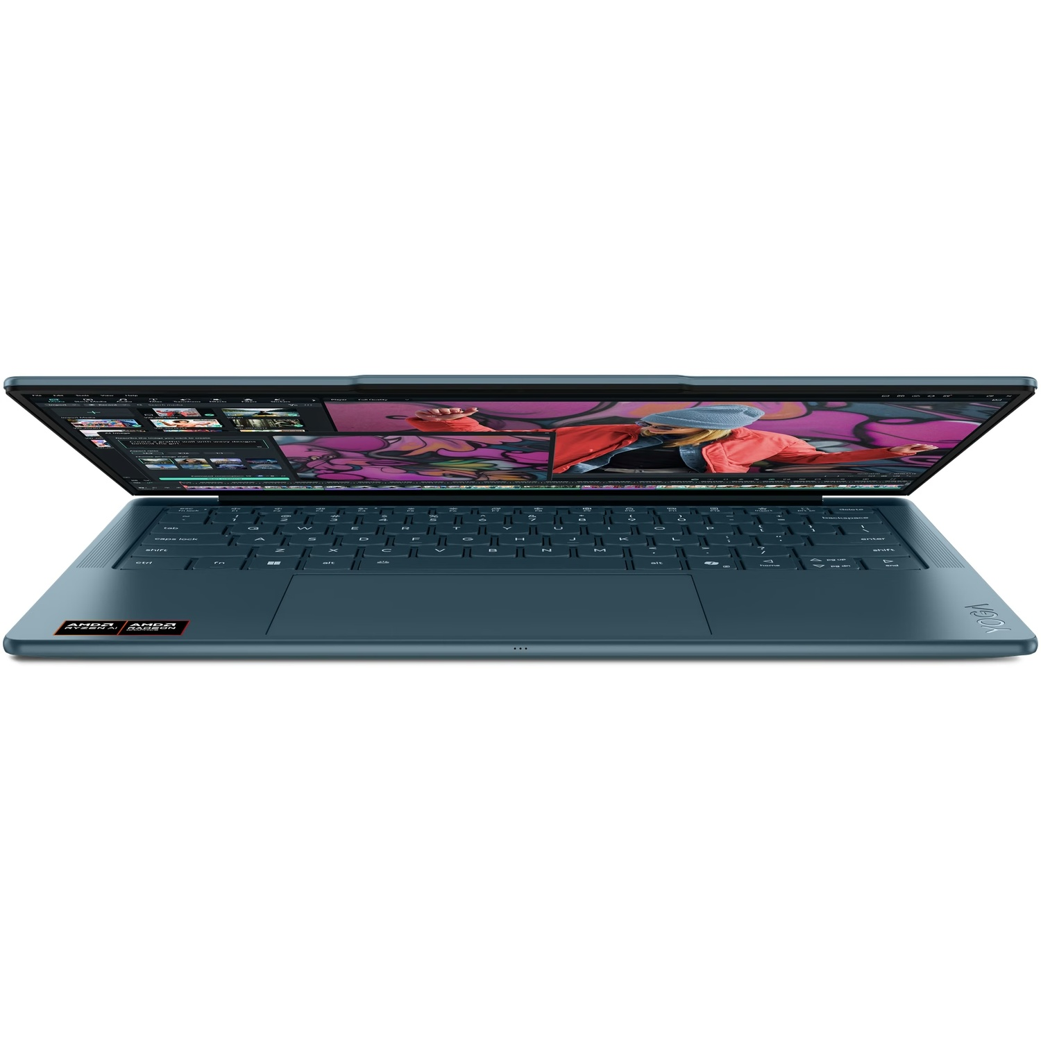 Open blauwe laptop met kleurrijke graphics op het scherm tegen een witte achtergrond.