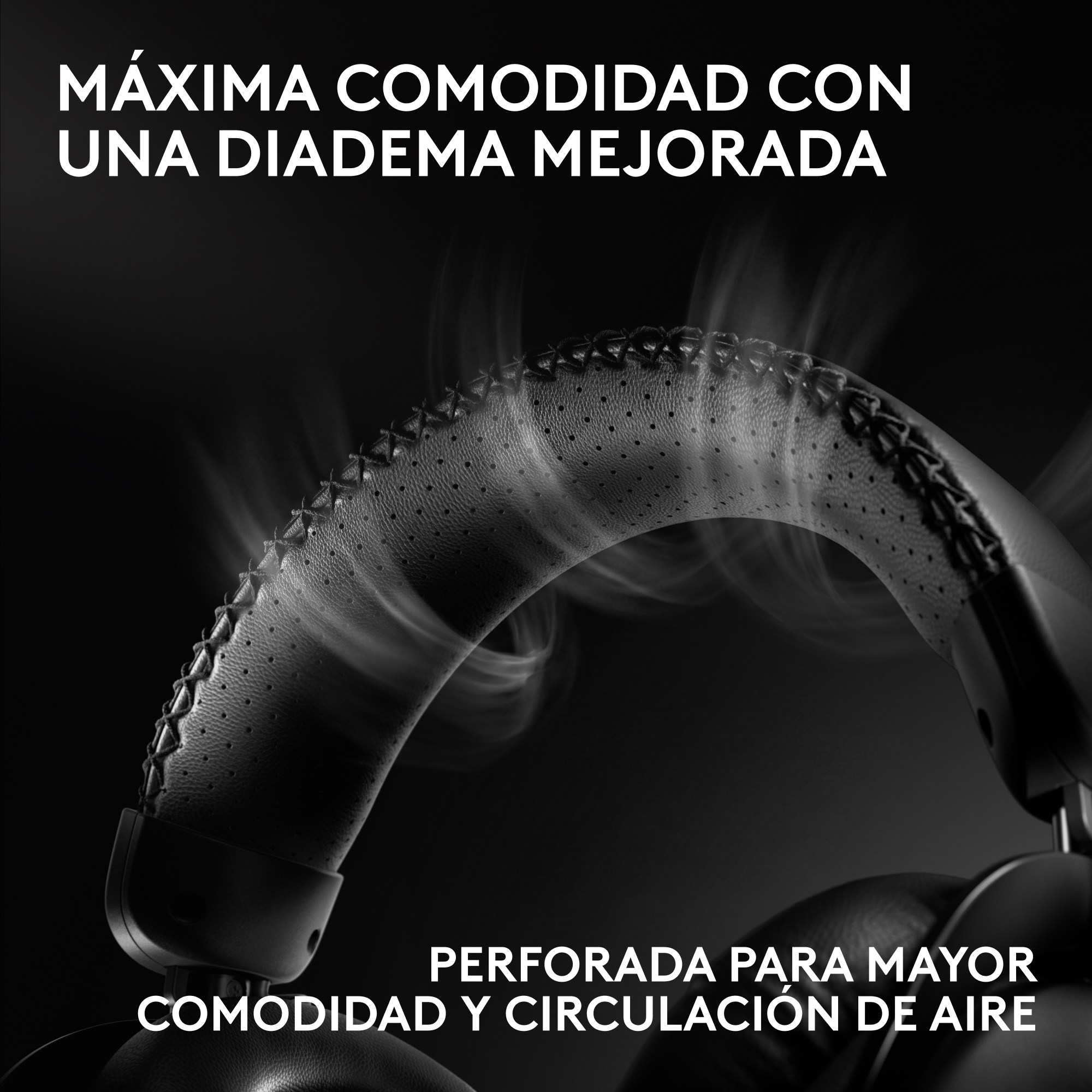 Primer plano en blanco y negro de una diadema de auriculares perforada con aire fluyendo sobre fondo oscuro.