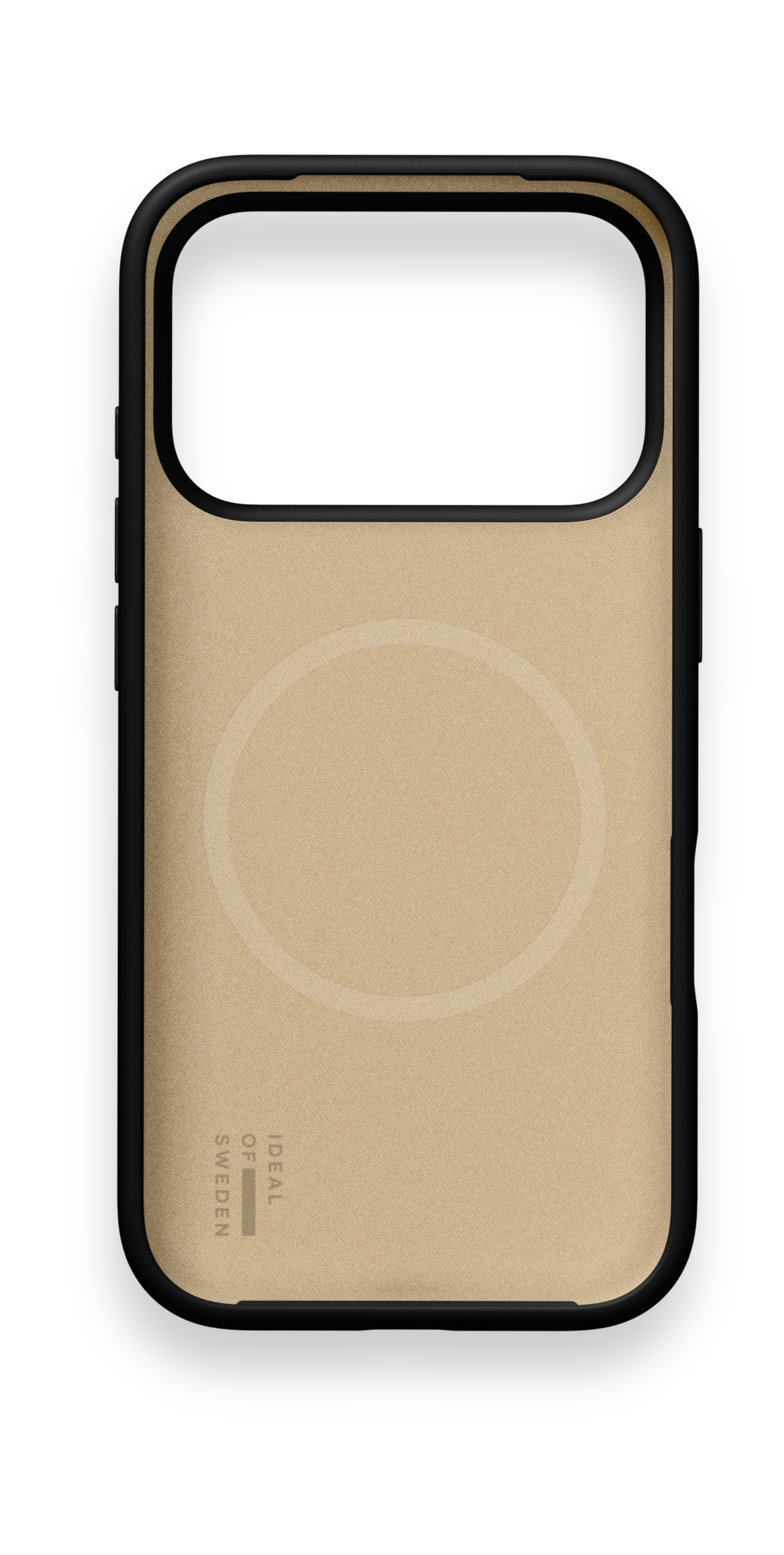 Beigefarbene Smartphone-Hülle mit kreisförmigem MagSafe-Ring auf der Rückseite und Markenlogo unten, vor schwarzem Hintergrund.