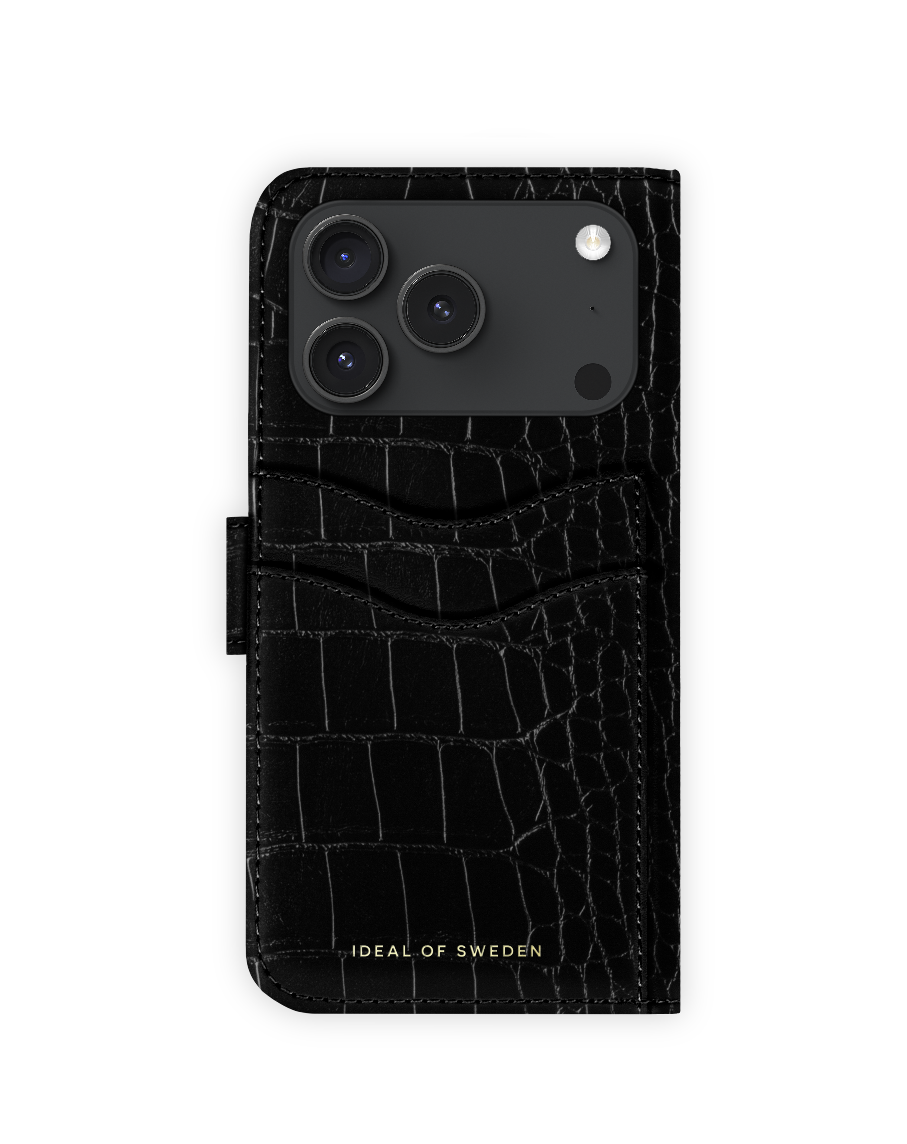 Eine schwarze Leder-Smartphone-Hülle mit Krokodilstruktur, Kartenfächern und einem goldenen Logo.