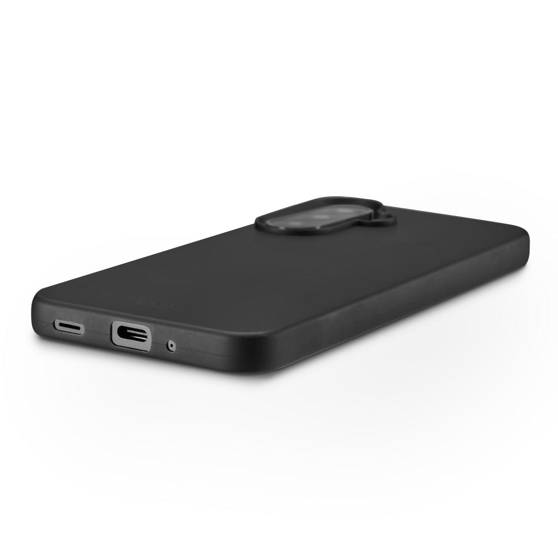 Schwarze Smartphone-Hülle mit Kamera-Aussparung und USB-C-Anschluss.
