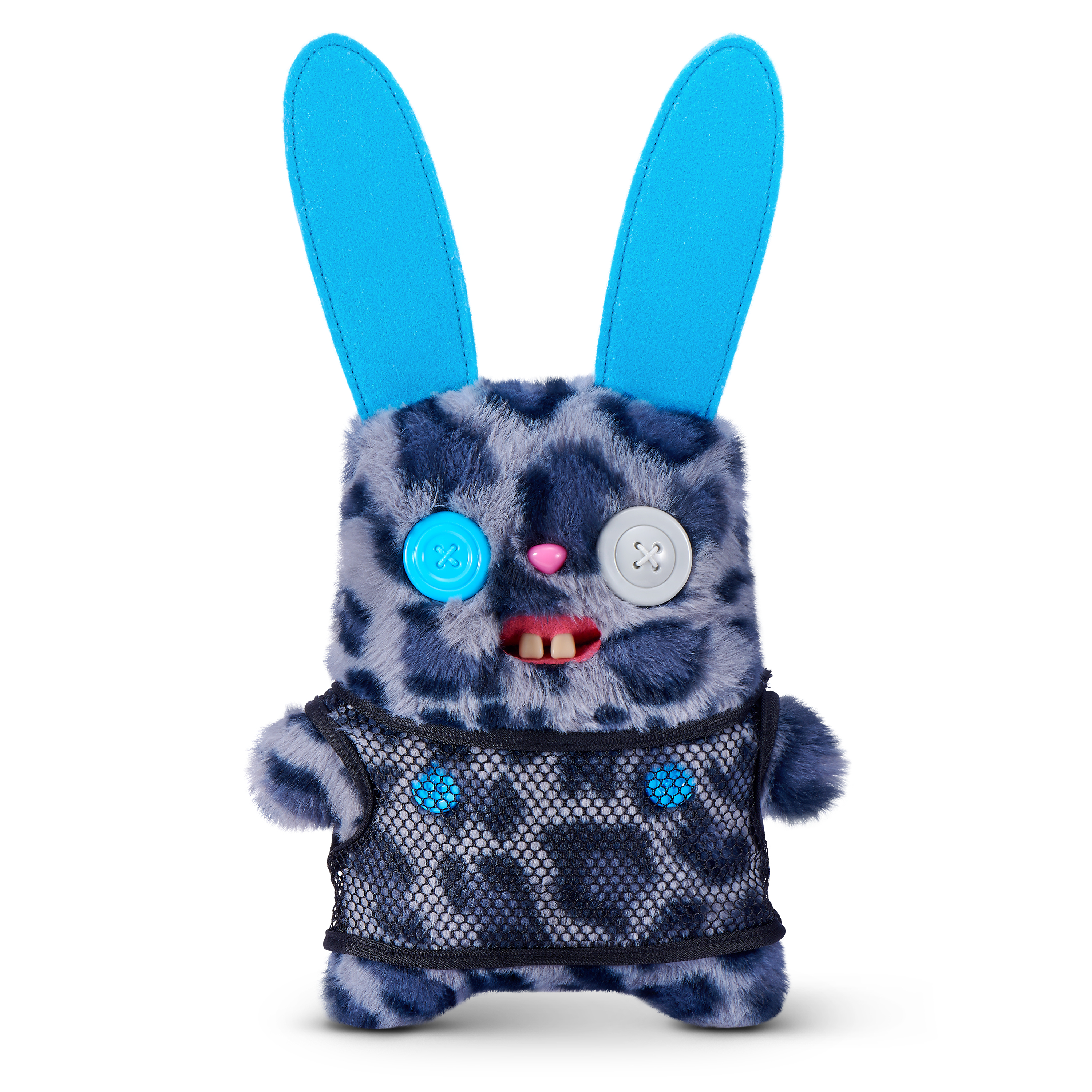 Un peluche de conejito azul con ojos de botón, dientes salientes y chaleco de malla negra, sobre fondo blanco.