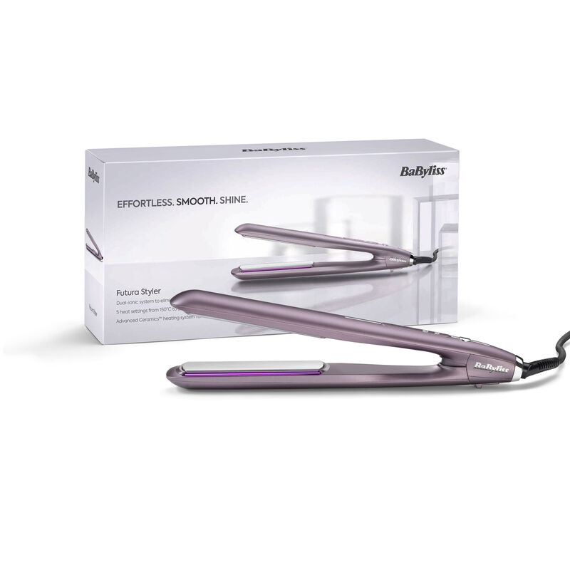 Una plancha de pelo BaByliss Futura Styler morada se encuentra frente a su caja de producto sobre fondo blanco.