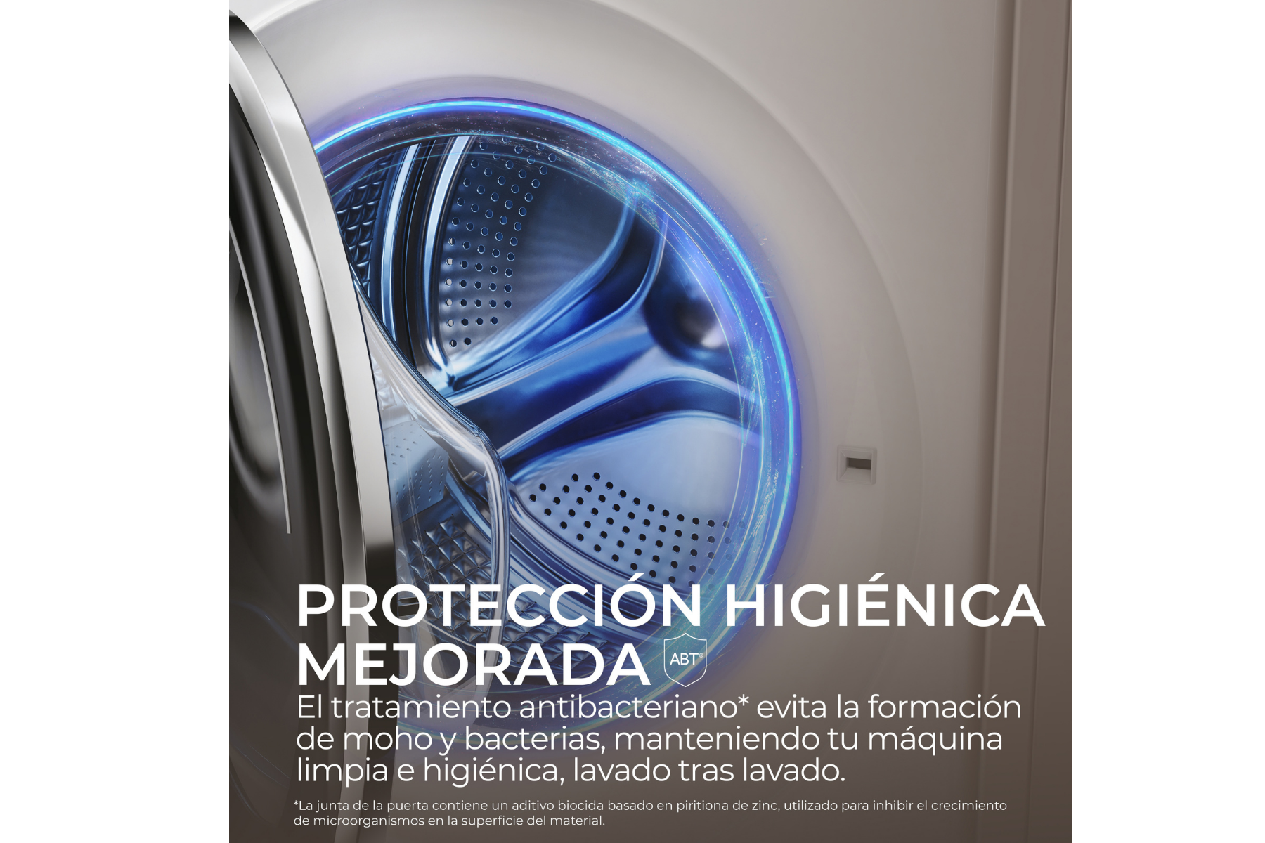Vista interior del tambor de una lavadora con luz azul y texto sobre protección higiénica.